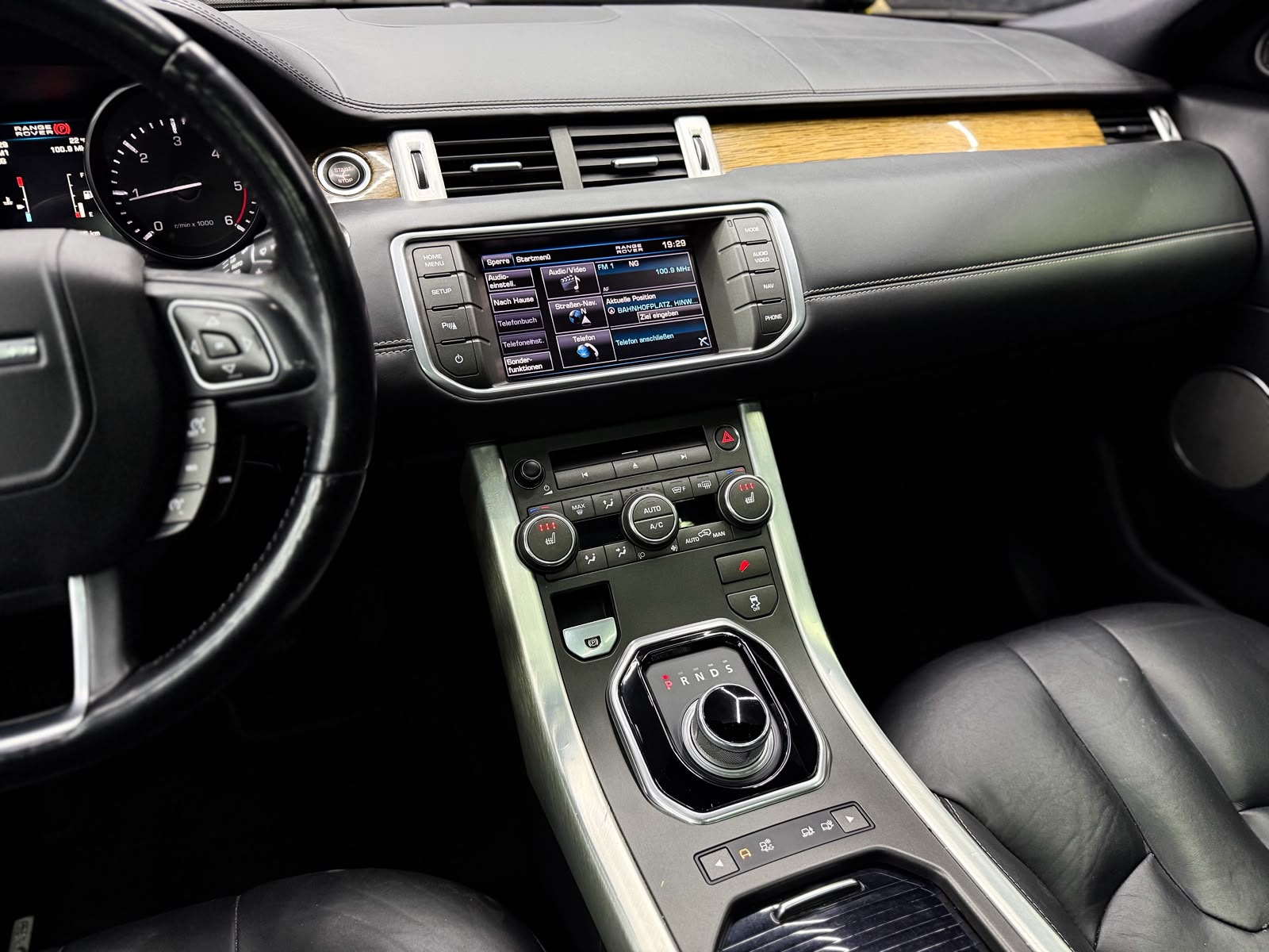 LAND ROVER Range Rover Evoque 2.2 SD4 Dynamic AT6-image-12