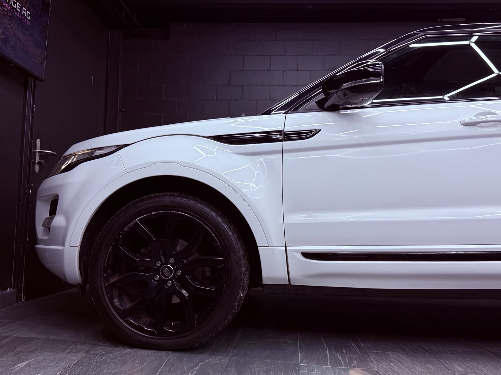 LAND ROVER Range Rover Evoque 2.2 SD4 Dynamic AT6-image-5