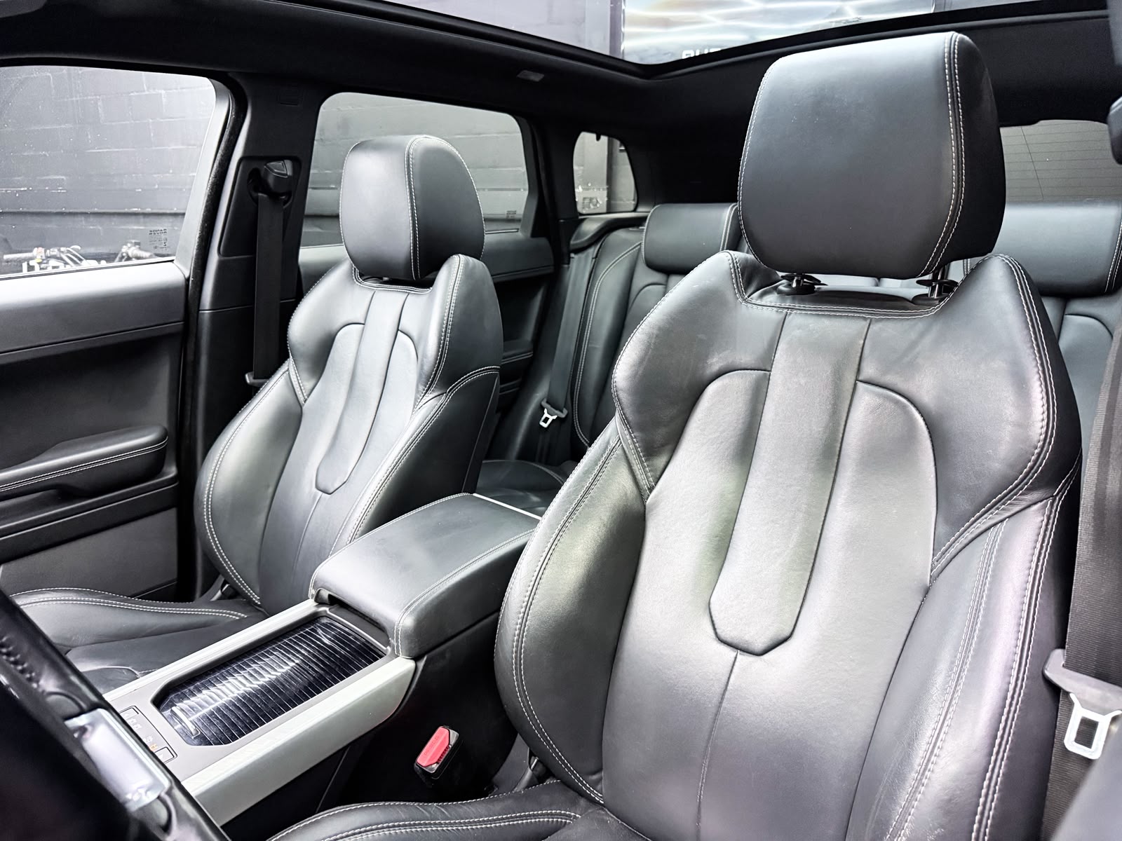 LAND ROVER Range Rover Evoque 2.2 SD4 Dynamic AT6-image-18