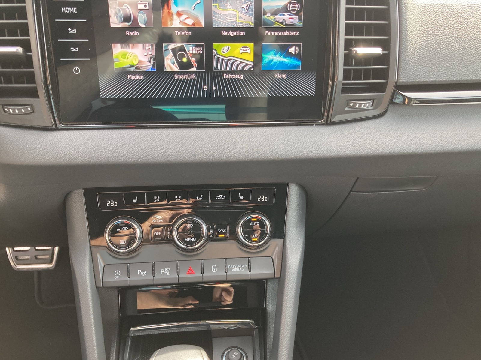 SKODA Karoq 2.0 TSI SportLine 4x4 DSG-image-10