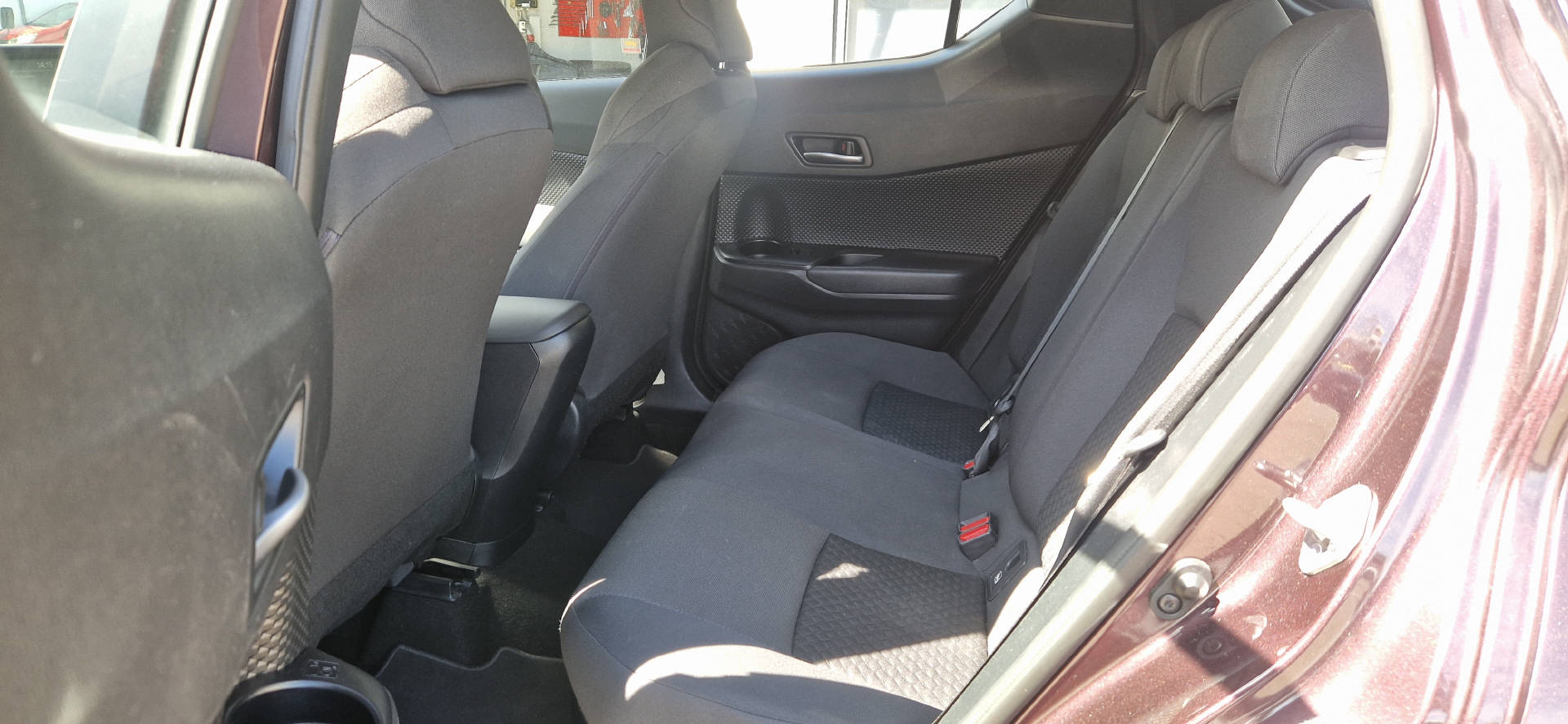 TOYOTA C-HR 1.8 VVTi HSD Comfort-image-14