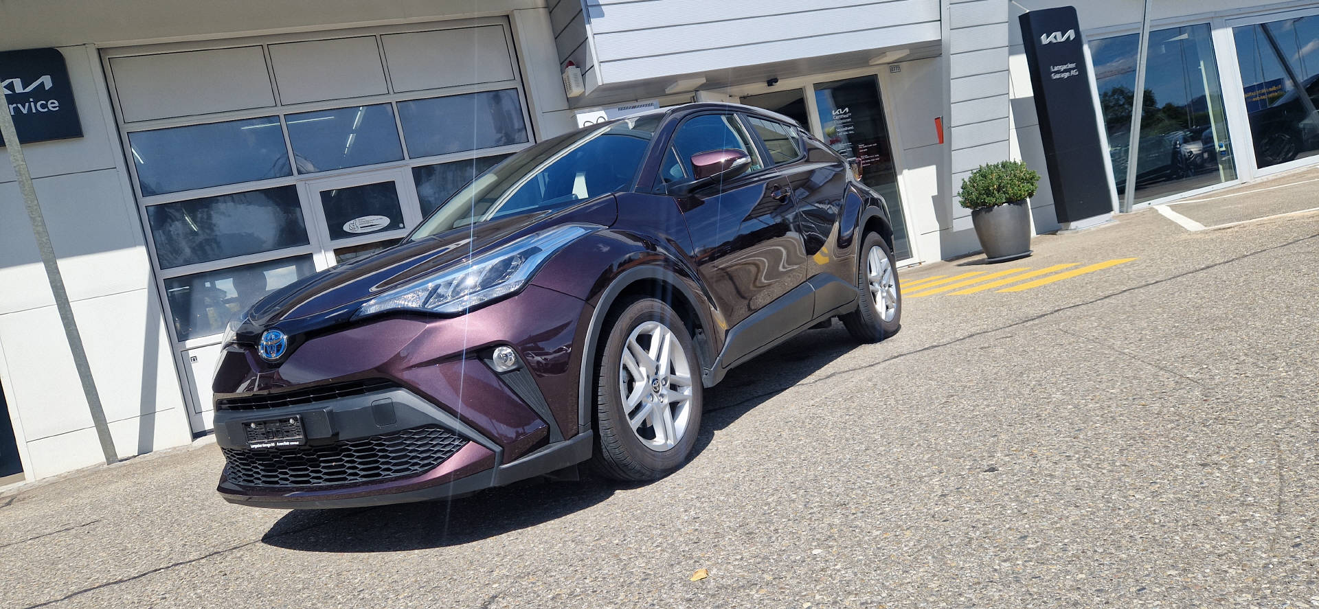 TOYOTA C-HR 1.8 VVTi HSD Comfort-image-0