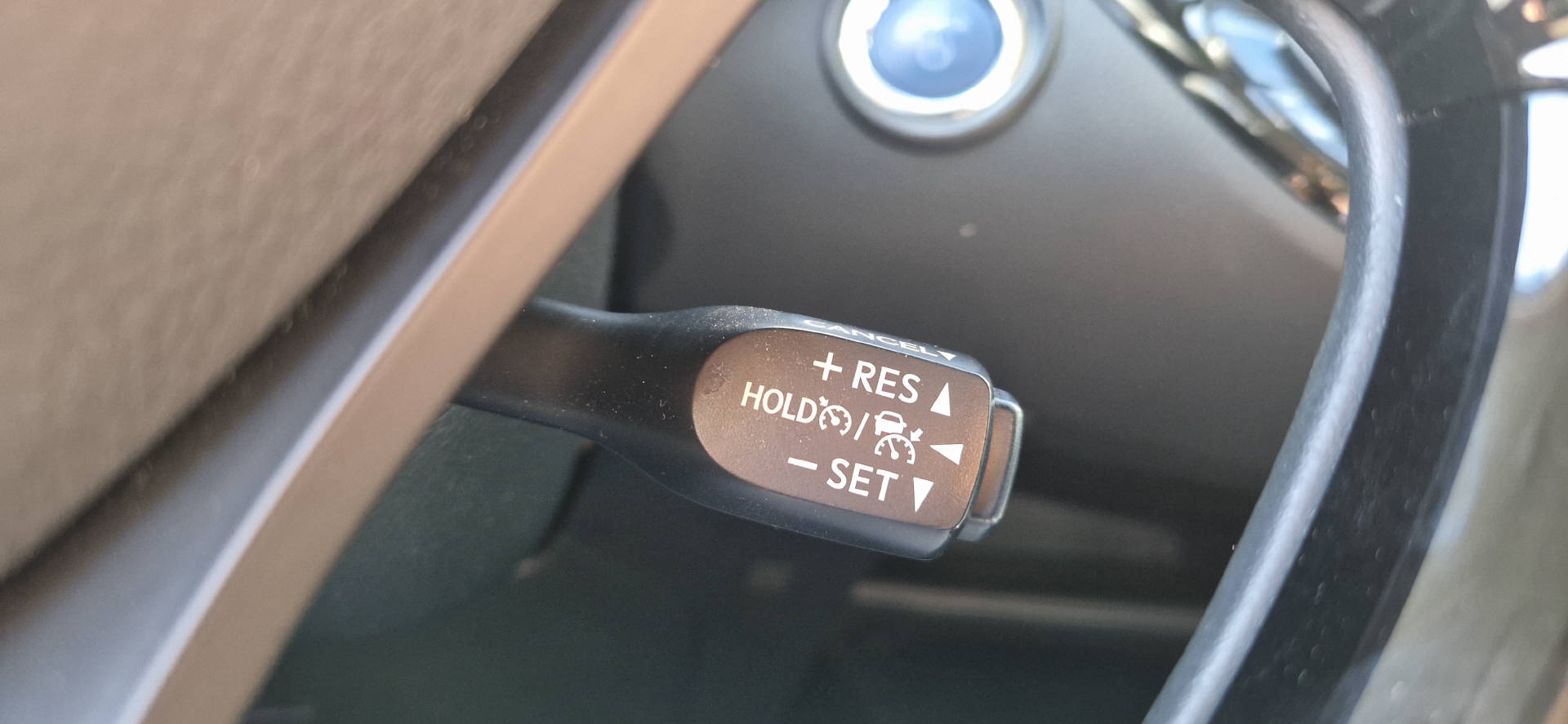 TOYOTA C-HR 1.8 VVTi HSD Comfort-image-11