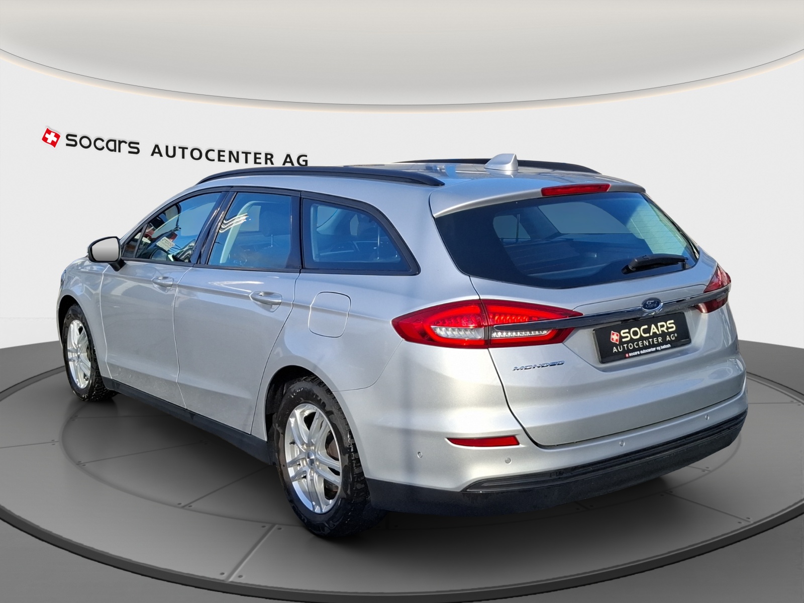 FORD Mondeo 2.0 TDCi Trend Automatik // Anhängerkupplung // 8-fach Aluminiumbereift // Bremsen vo + hi komplett NEU // Batterie NEU-image-4