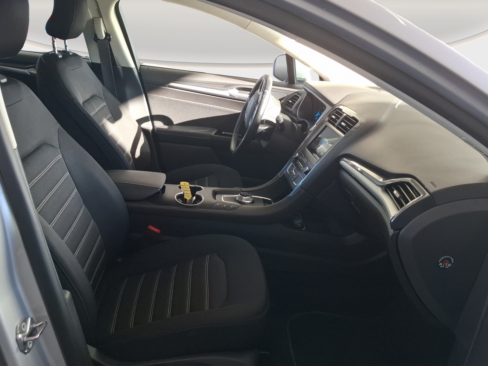 FORD Mondeo 2.0 TDCi Trend Automatik // Anhängerkupplung // 8-fach Aluminiumbereift // Bremsen vo + hi komplett NEU // Batterie NEU-image-9