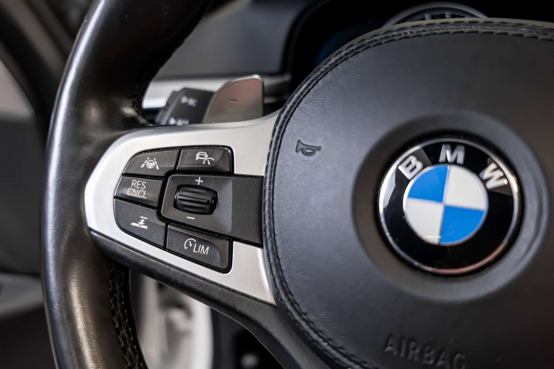 BMW 530i xDrive Touring Steptronic M-Paket-image-8