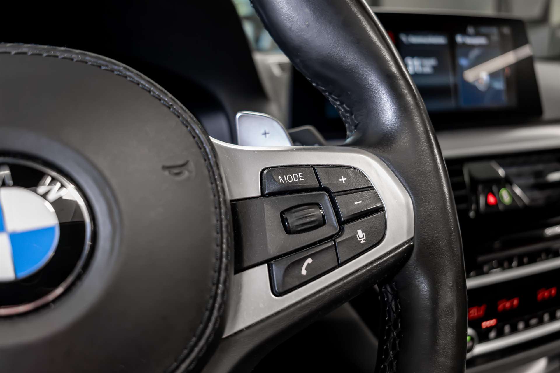 BMW 530i xDrive Touring Steptronic M-Paket-image-10