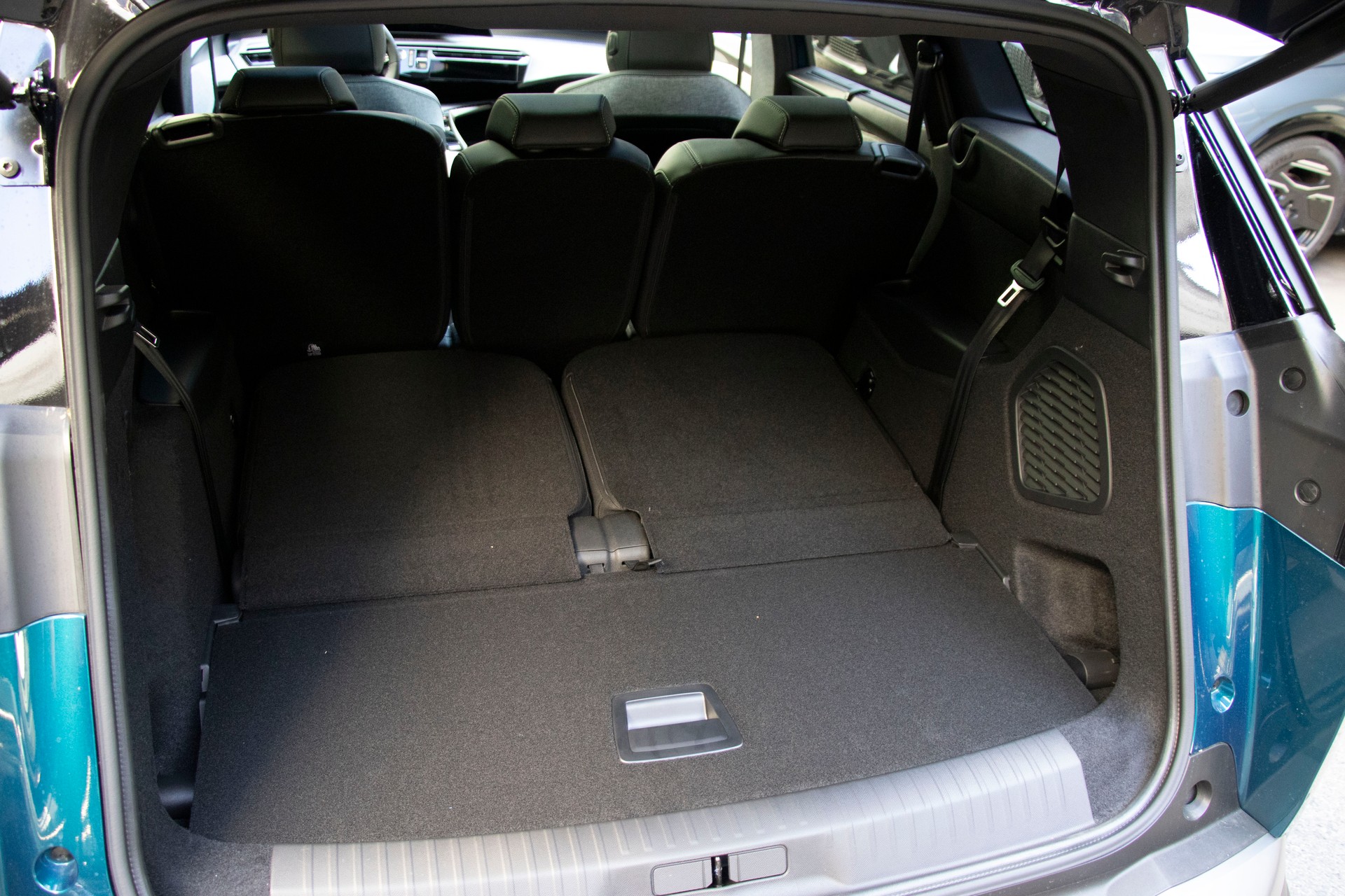 PEUGEOT 5008 145 Hybrid e-DCS6 GT-image-9