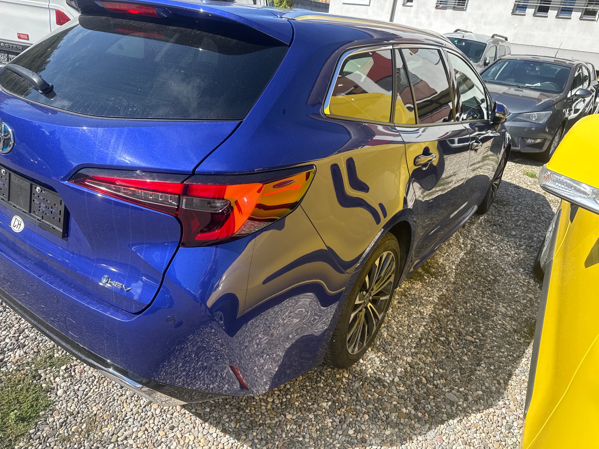 TOYOTA Corolla Touring Sports 2.0 HSD Trend e-CVT-image-5