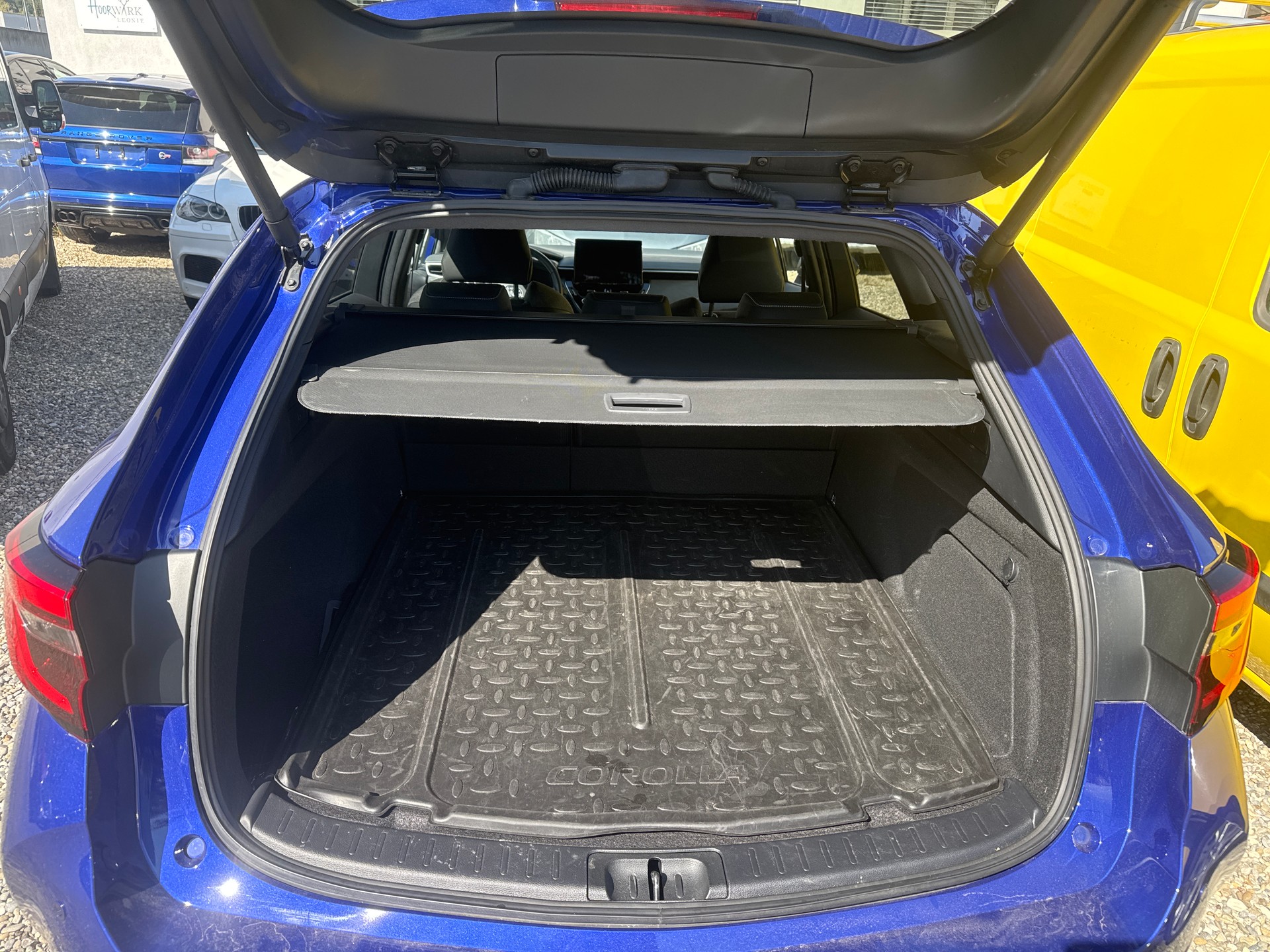 TOYOTA Corolla Touring Sports 2.0 HSD Trend e-CVT-image-6
