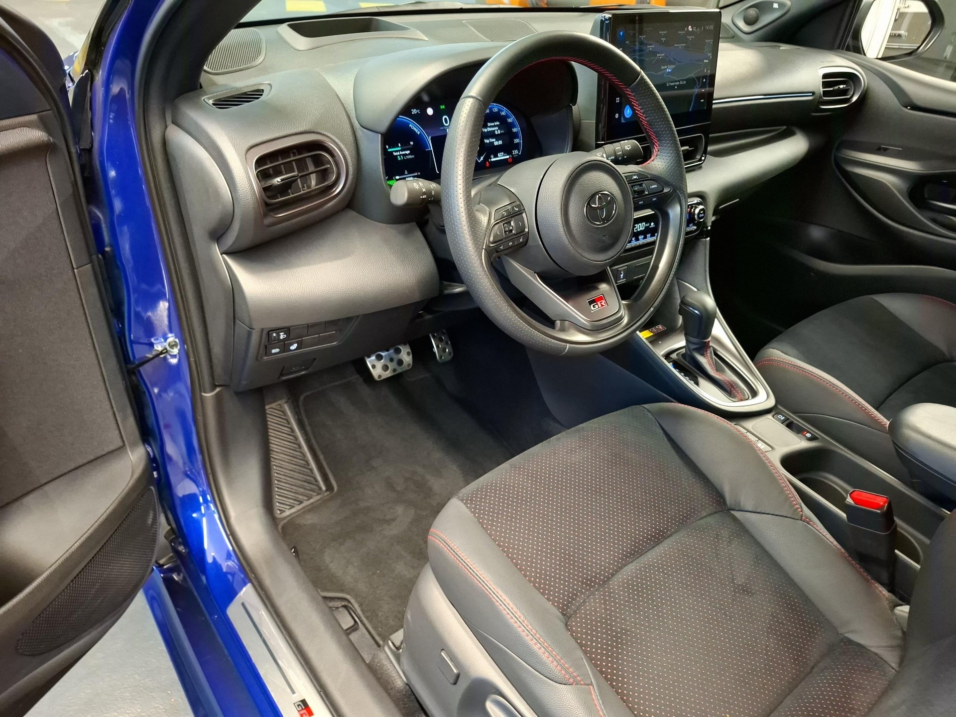 TOYOTA Yaris 1.5 VVT-i HSD GR Sport-image-19