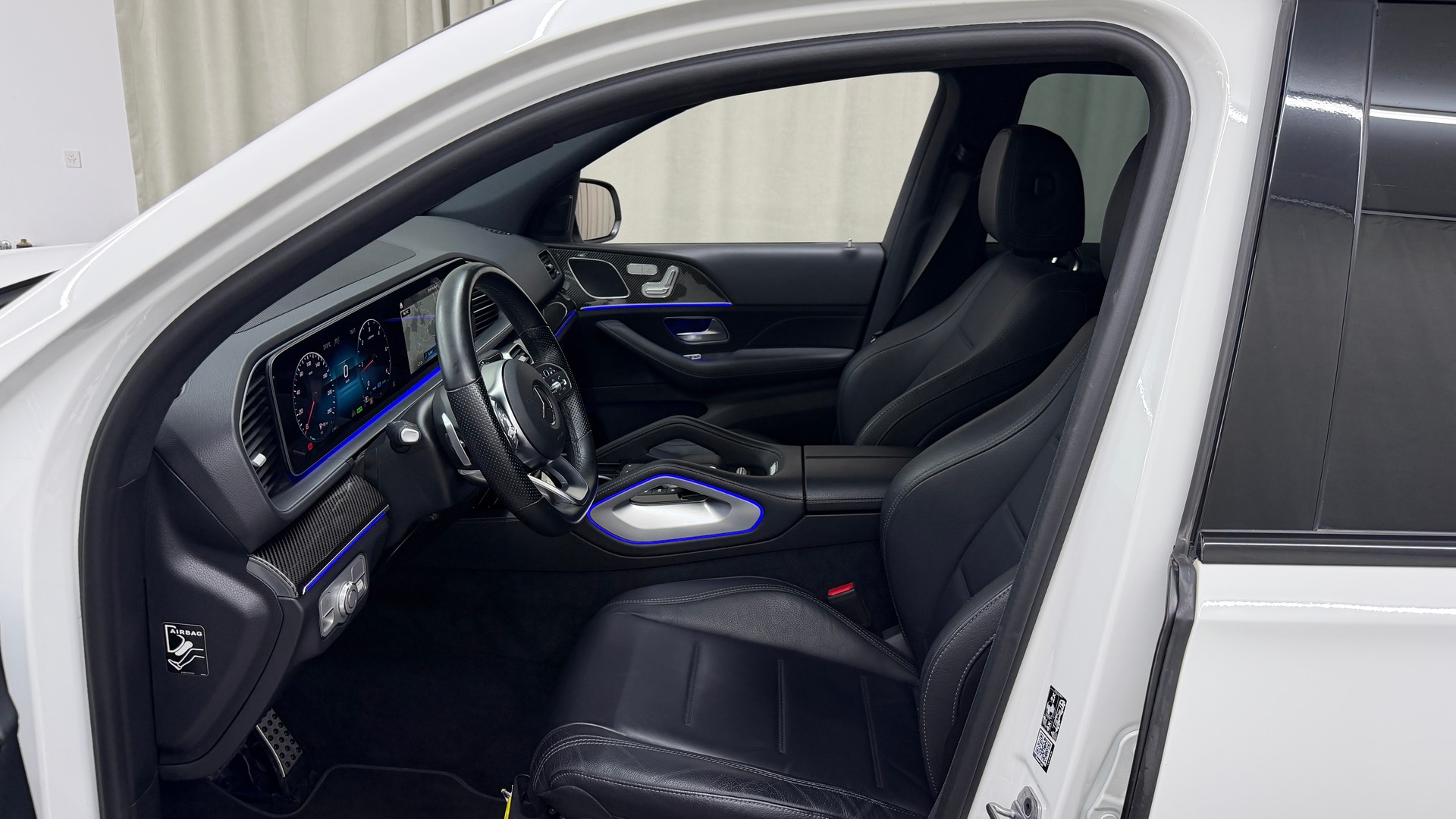 MERCEDES-BENZ GLE 300 d 4Matic AMG Line 9G-Tronic-image-6