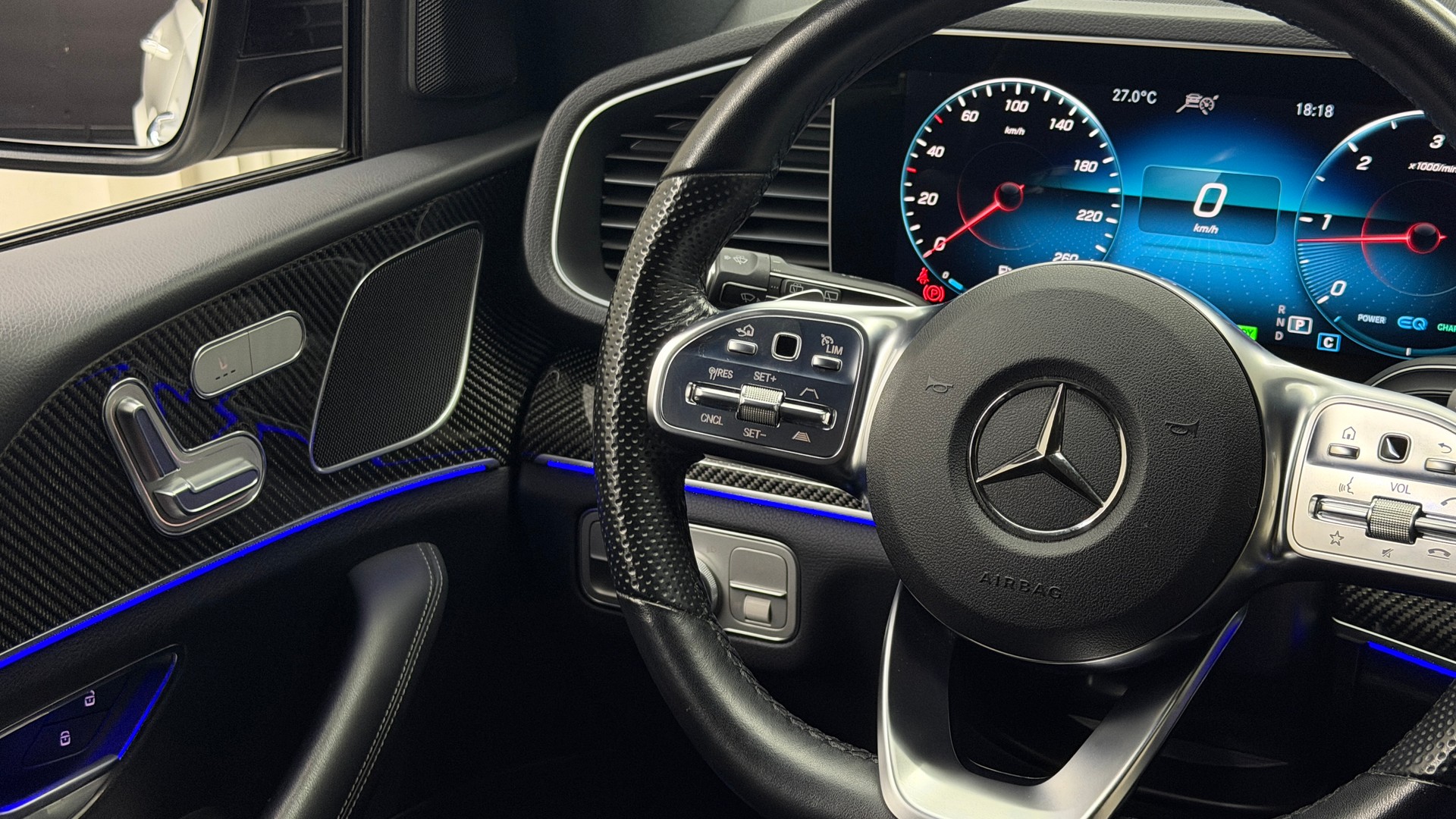 MERCEDES-BENZ GLE 300 d 4Matic AMG Line 9G-Tronic-image-12