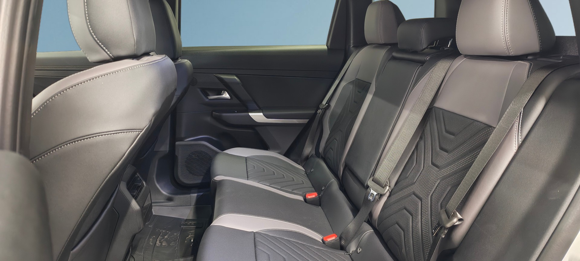 JEEP Compass 1.2 T e-Hybrid First Edition-image-4