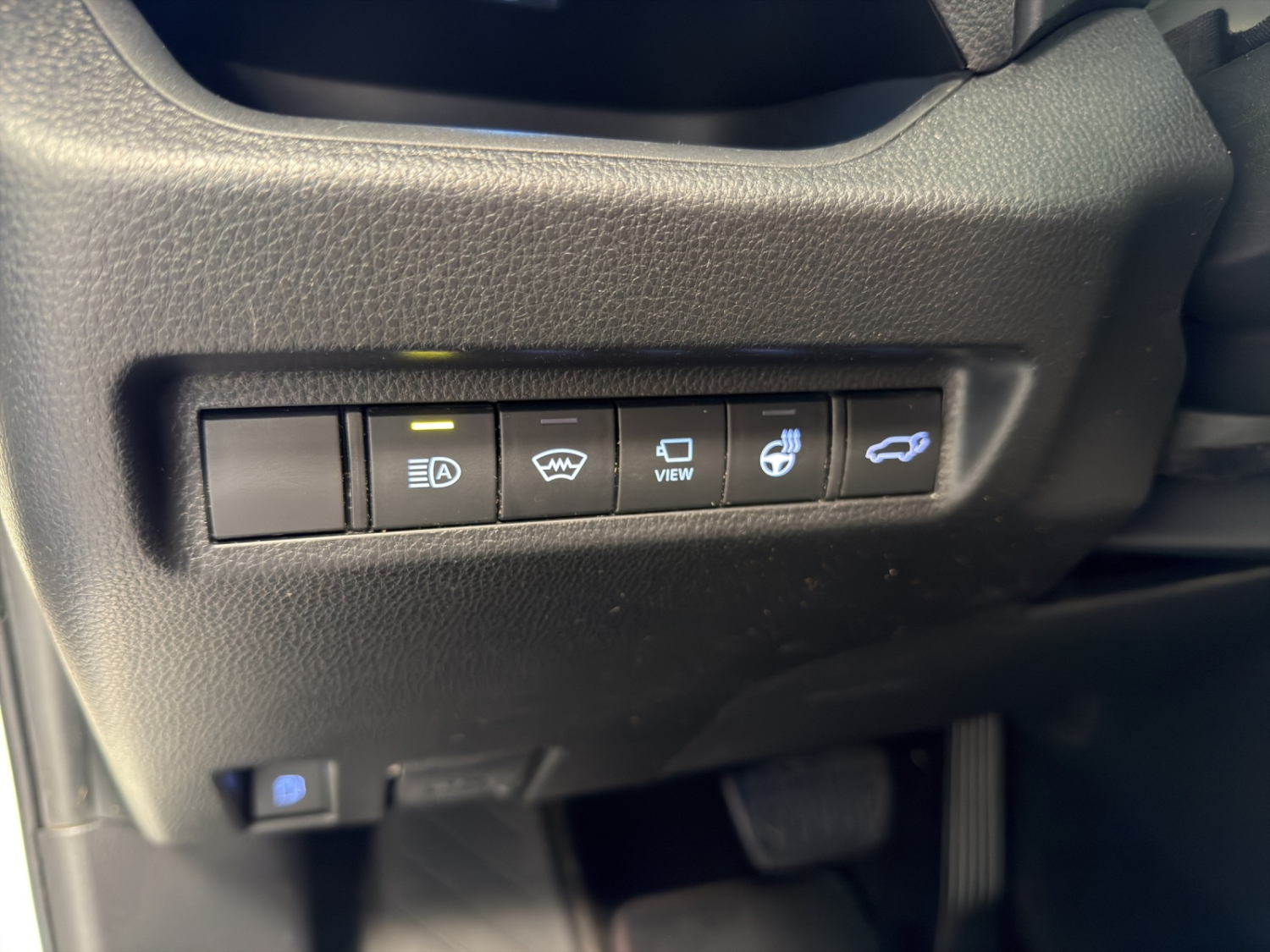 TOYOTA RAV4 2.5 Plug-In-Hybrid Premium-image-15