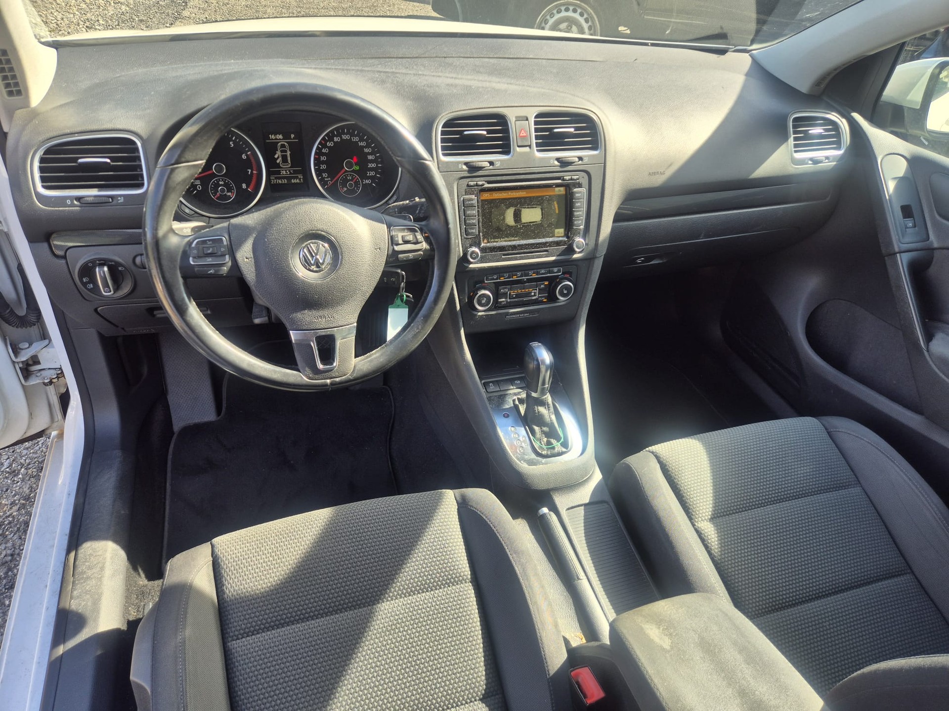 VW Golf 1.4 TSI Comfortline DSG-image-3