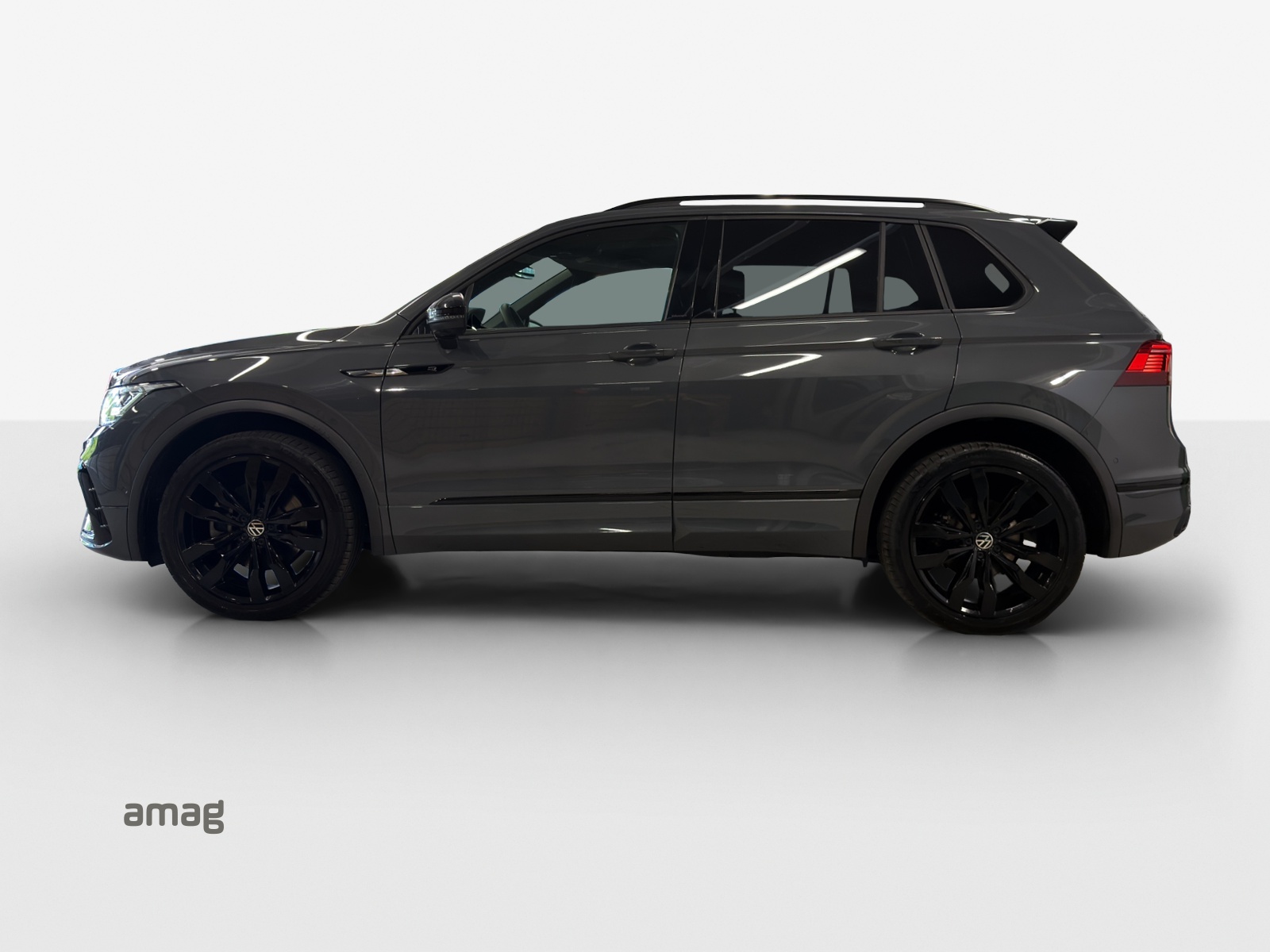 VW Tiguan 2.0TSI R-Line 4Motion DSG-showroom-element-1