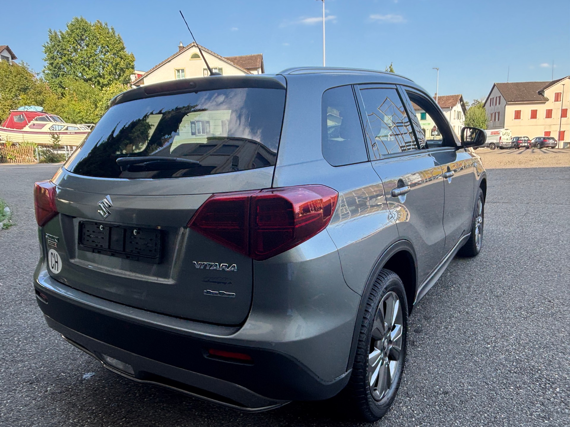SUZUKI Vitara 1.4 Boosterjet Compact + Automatic-image-5