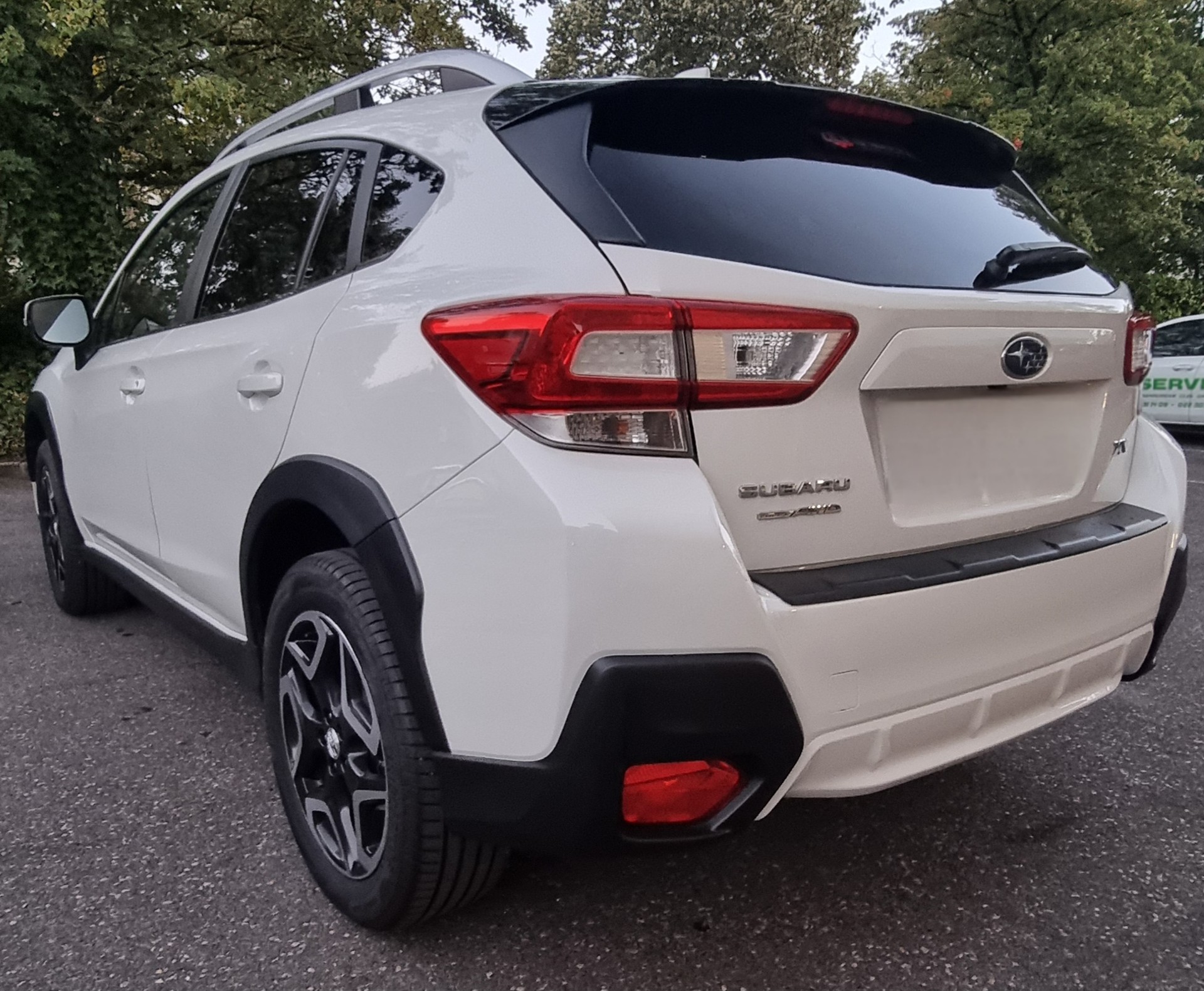 SUBARU 2.0i Swiss Plus-image-3