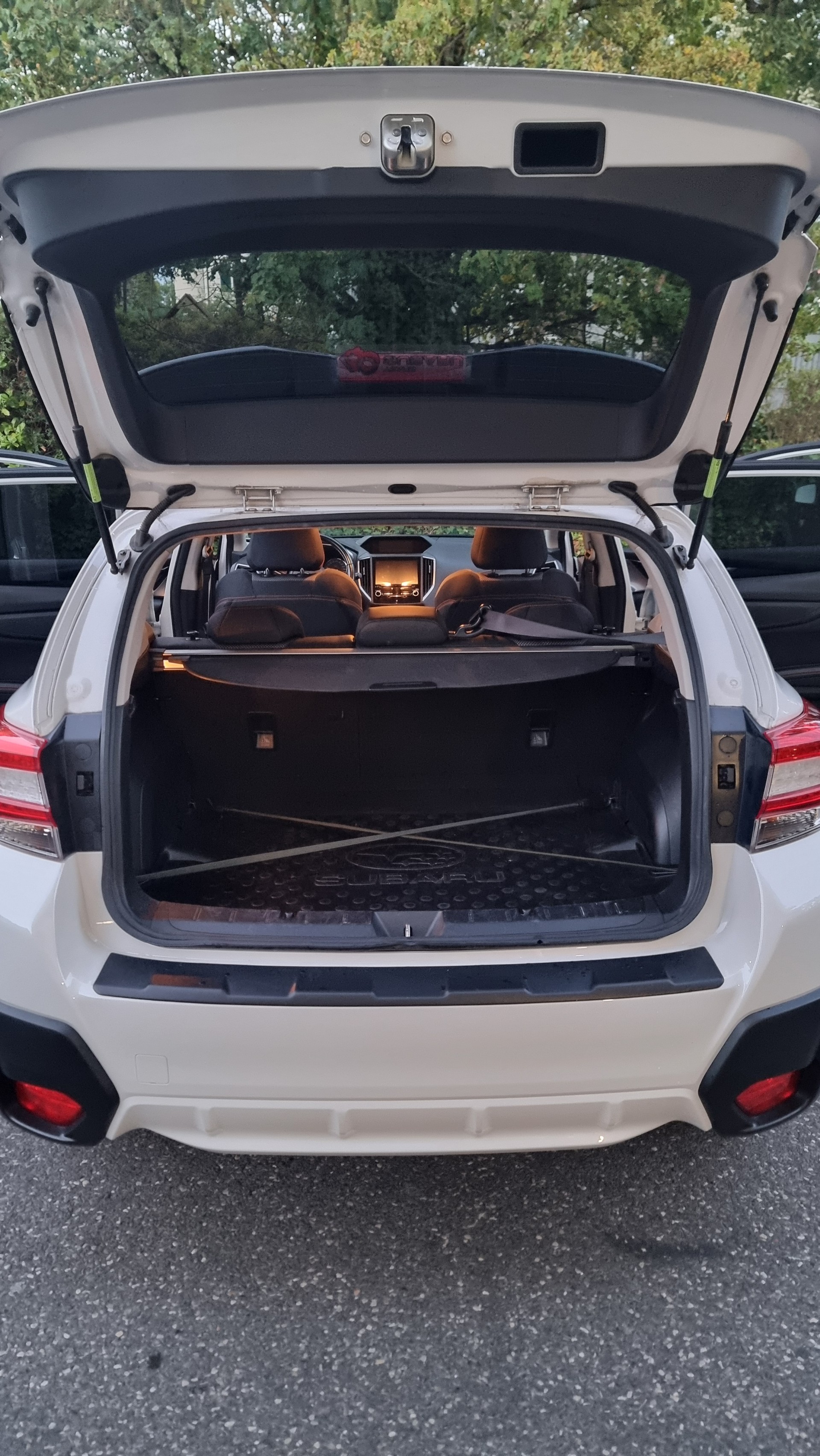 SUBARU 2.0i Swiss Plus-image-4