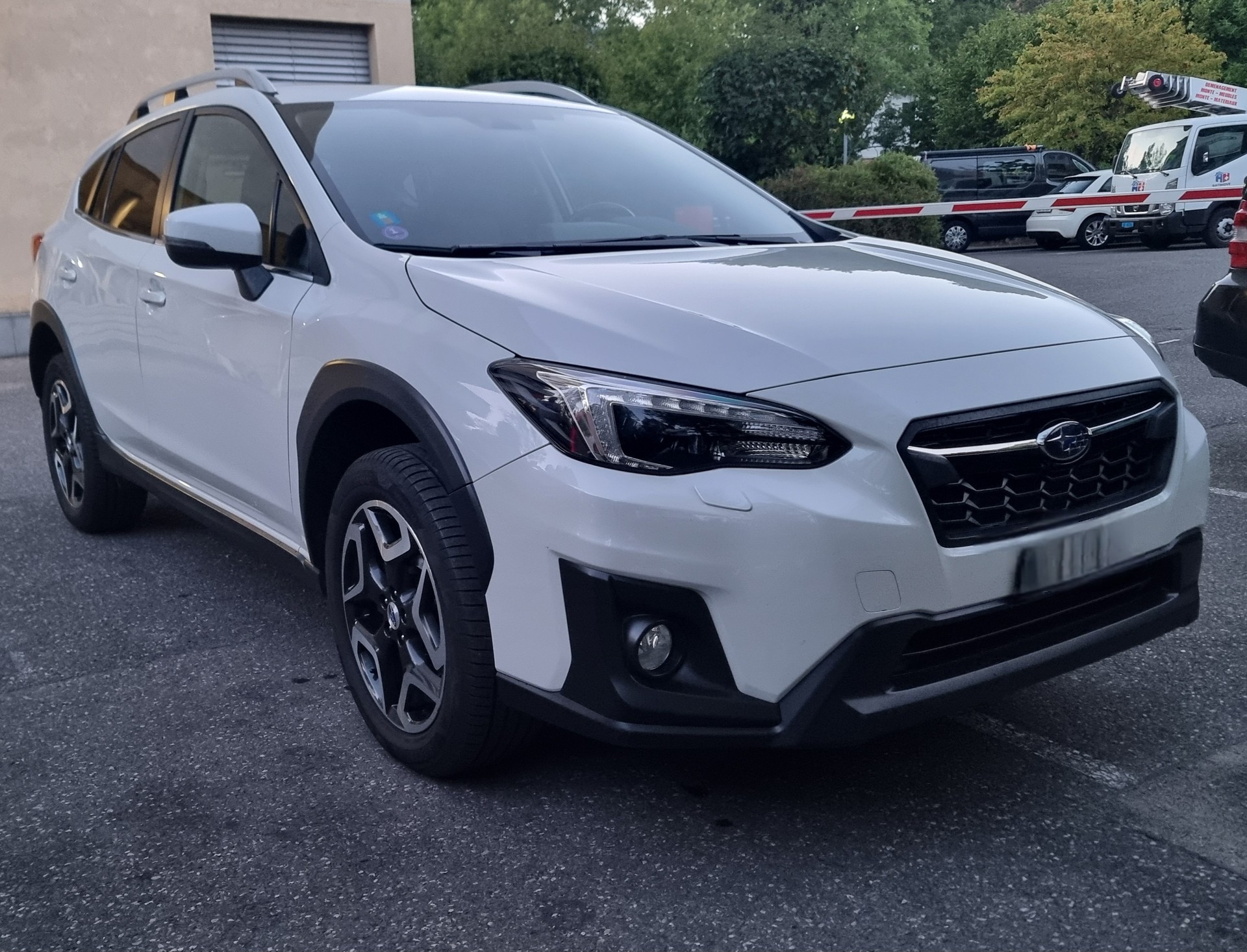 SUBARU 2.0i Swiss Plus-image-0