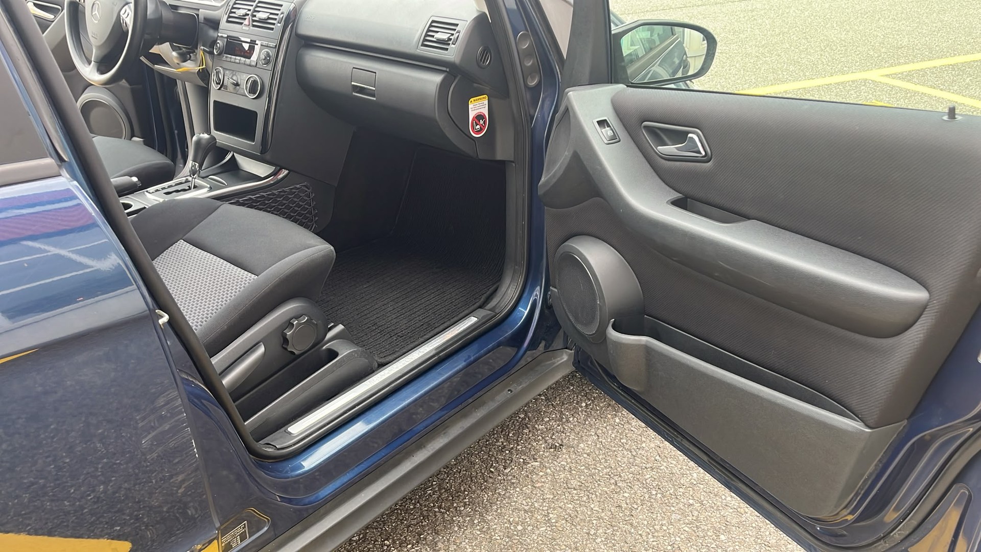 MERCEDES-BENZ A 150 Classic My first star Autotronic-image-8