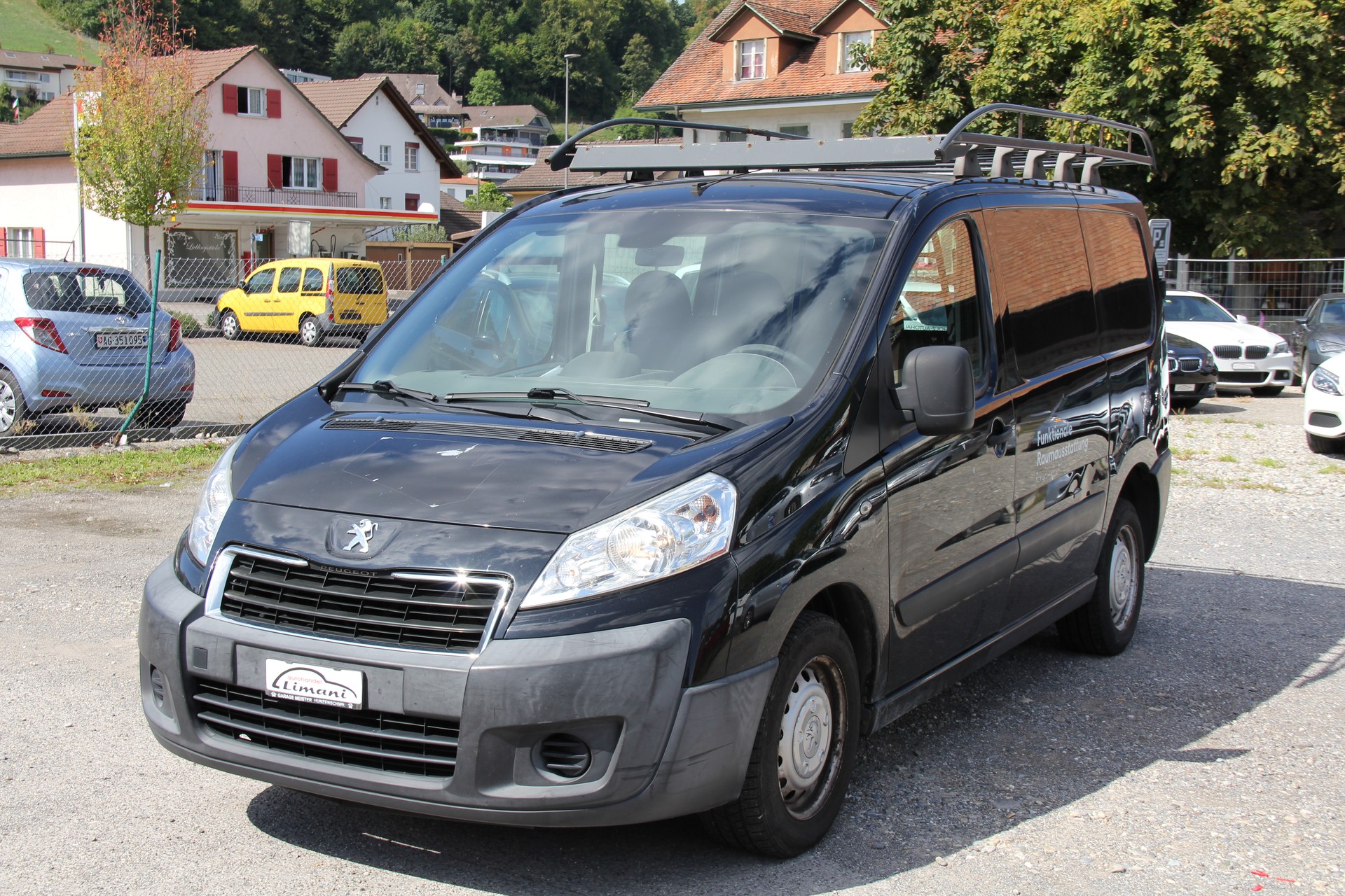 PEUGEOT Expert 2.0 HDi 229 L2H1-image-1