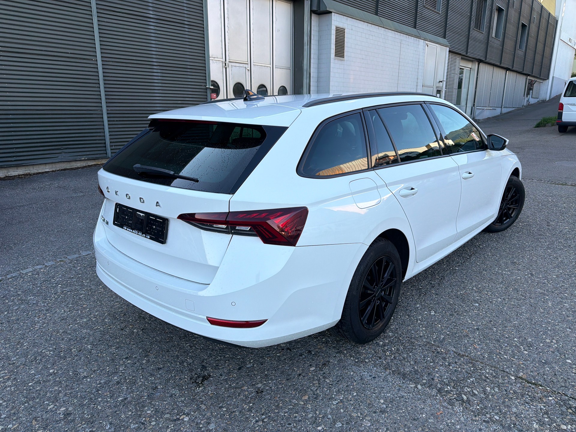 SKODA Octavia Combi 2.0 TDI DSG Style * Teil-Leder * Gr. Navi * LED * Klima-auto * PDC V&H * Tempomat * Frisch Ab MFK-image-6