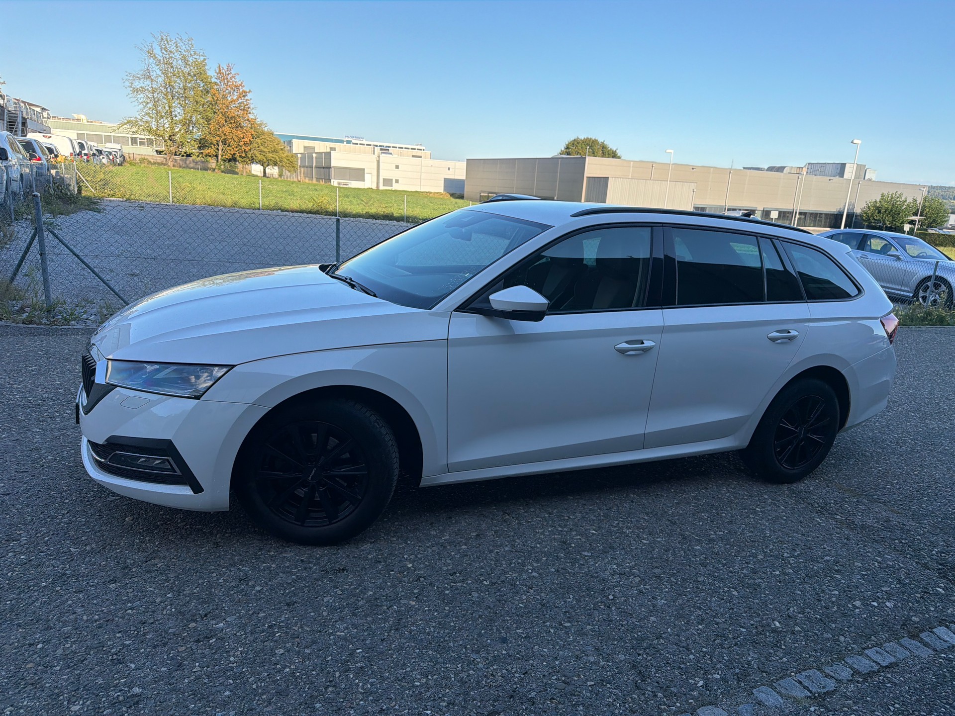 SKODA Octavia Combi 2.0 TDI DSG Style * Teil-Leder * Gr. Navi * LED * Klima-auto * PDC V&H * Tempomat * Frisch Ab MFK-image-4