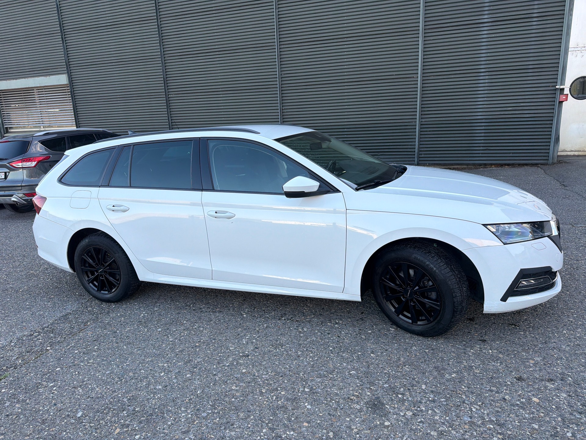 SKODA Octavia Combi 2.0 TDI DSG Style * Teil-Leder * Gr. Navi * LED * Klima-auto * PDC V&H * Tempomat * Frisch Ab MFK-image-5