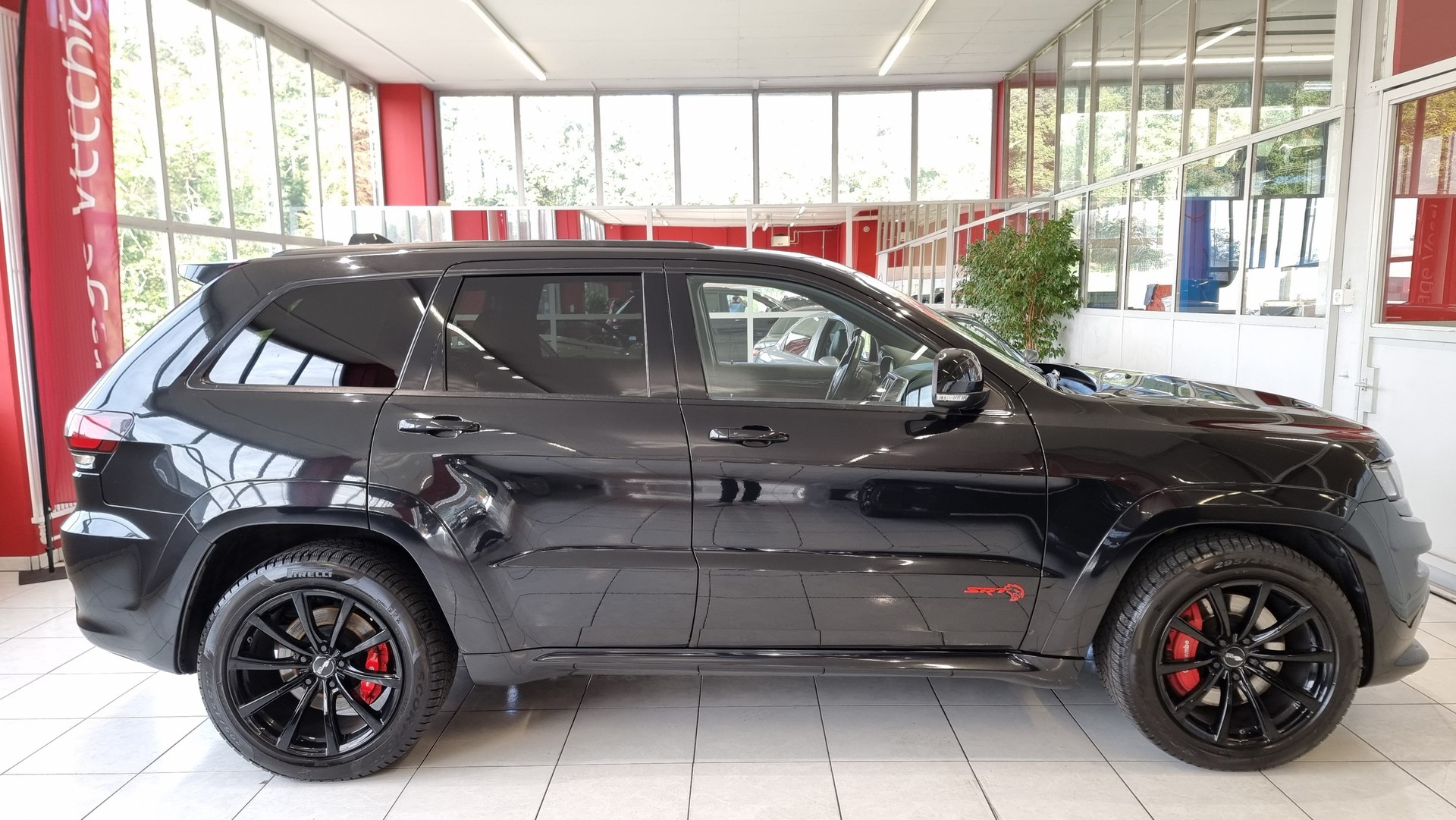 JEEP Grand Cherokee 6.4 V8 HEMI SRT8 Red Vapor-image-5