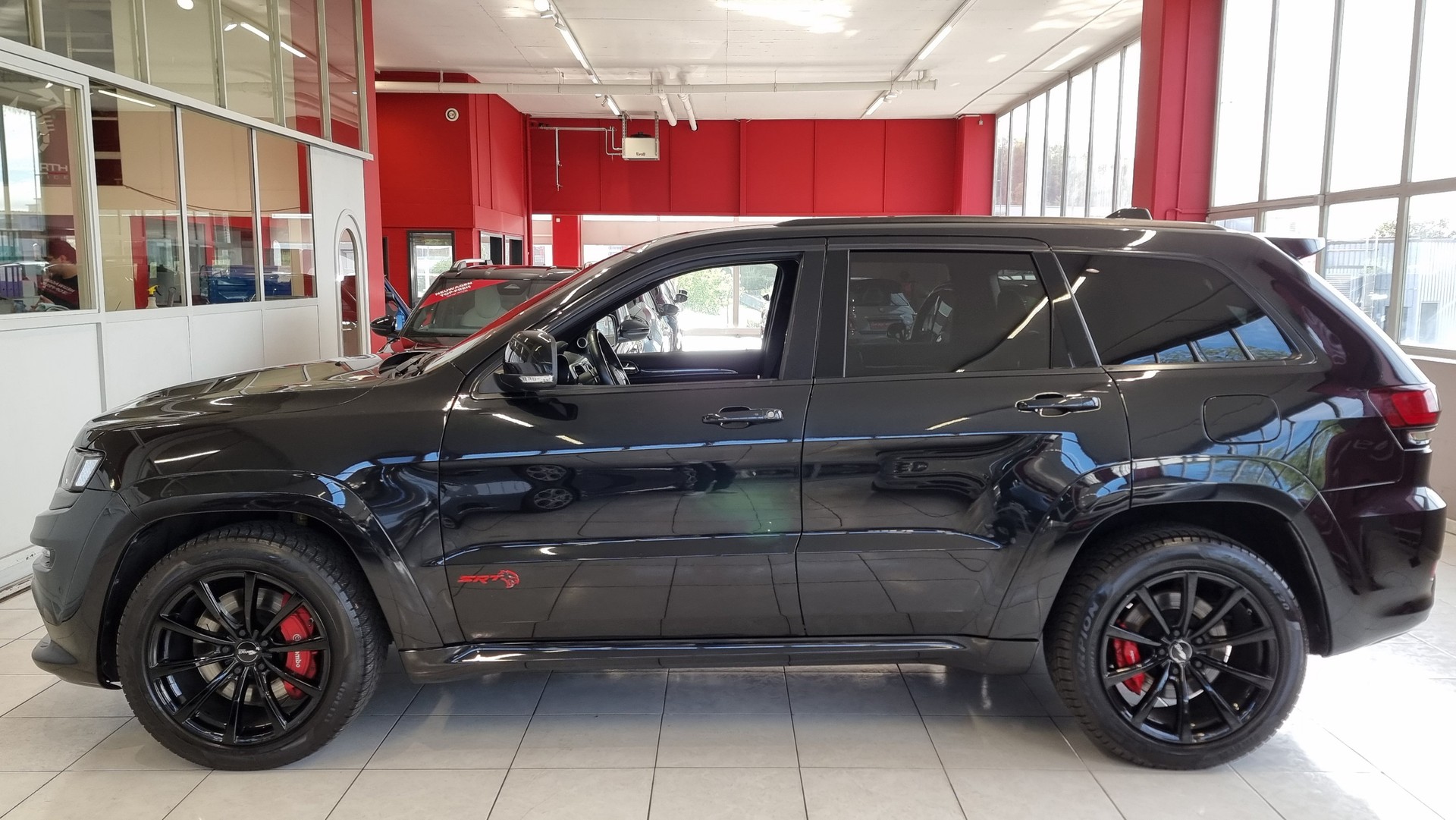JEEP Grand Cherokee 6.4 V8 HEMI SRT8 Red Vapor-image-2