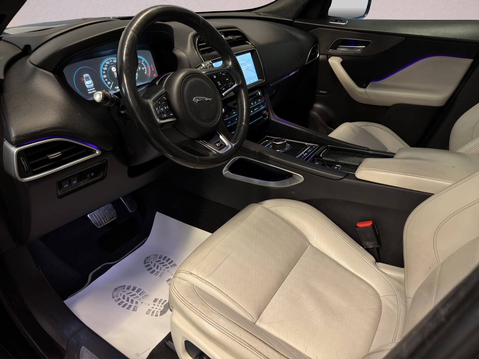JAGUAR F-Pace 3.0 TD R-Sport AWD Automatik-image-7
