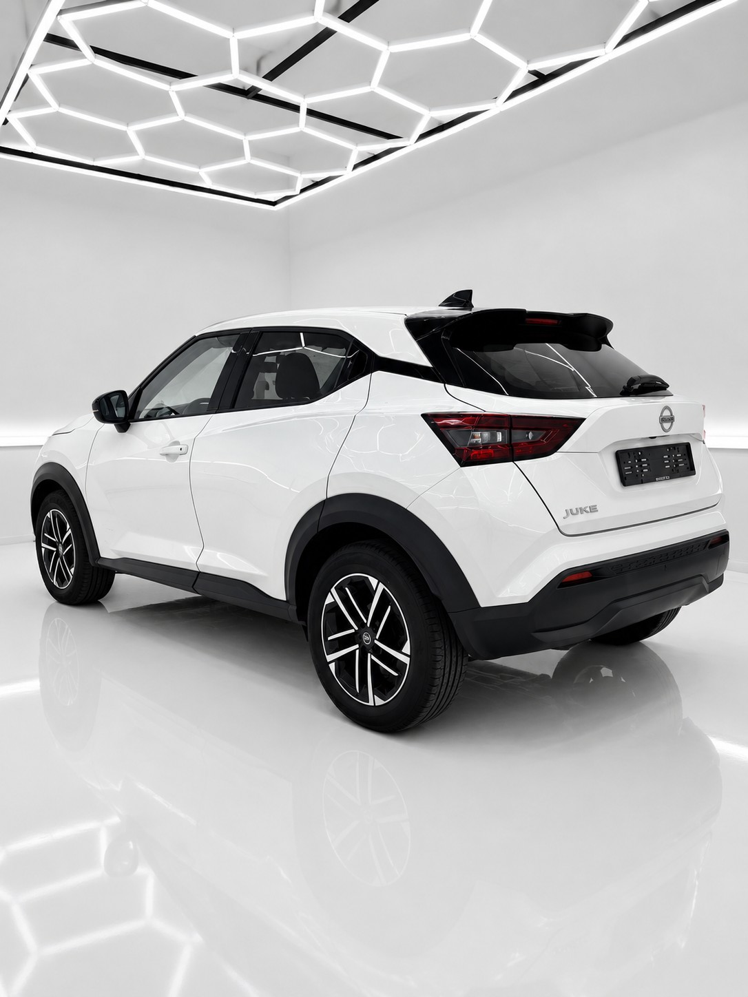 NISSAN Juke 1.0 DIG-T N-Connecta DCT-image-2