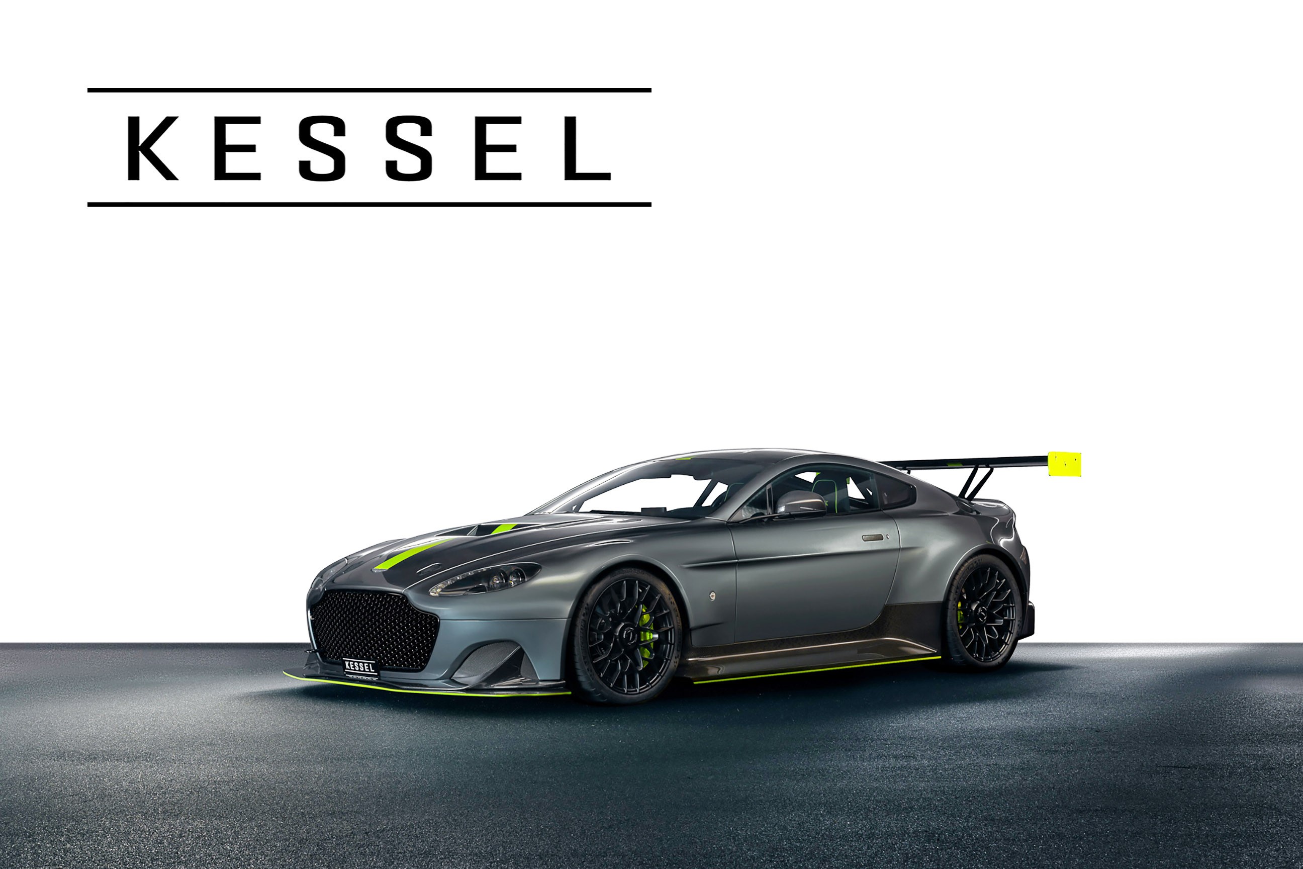 Aston Martin Aston Martin Vantage AMR Pro