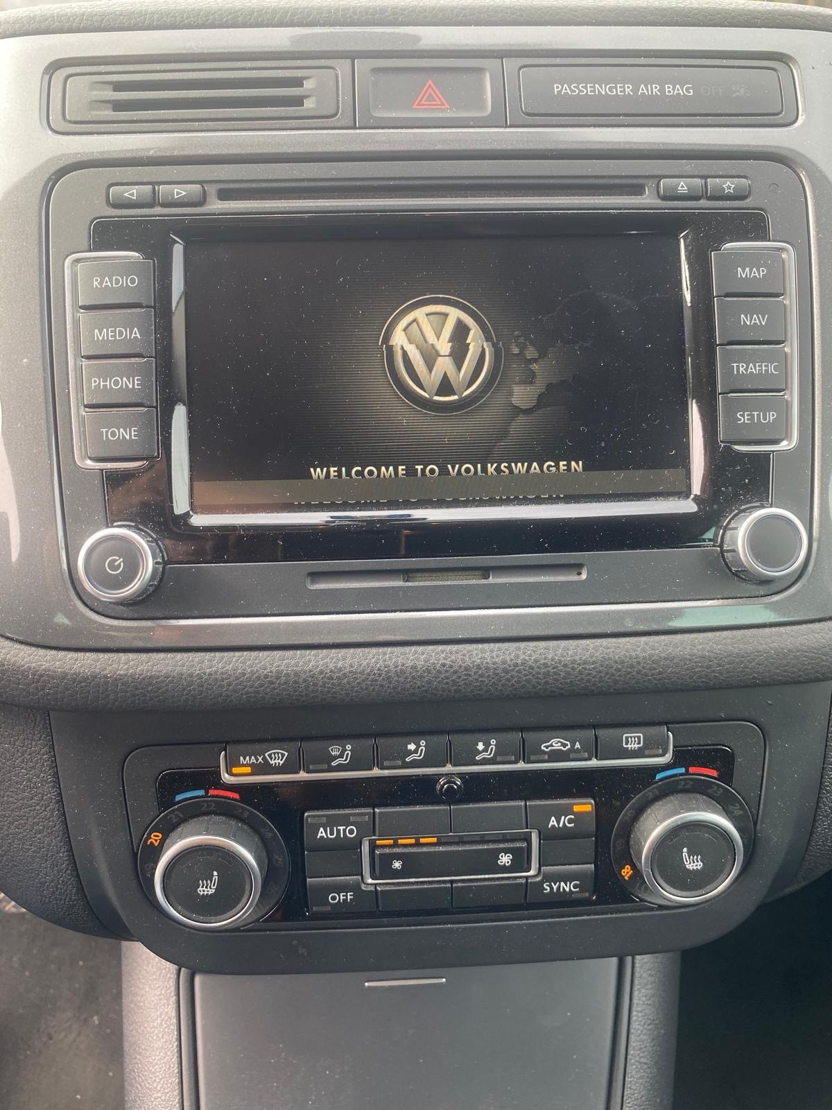 VW Tiguan 2.0 TDI BMT Design 4Motion DSG-image-9