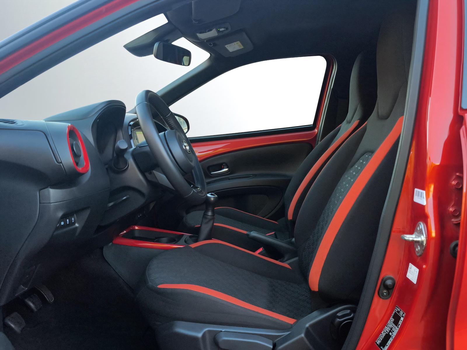 TOYOTA Aygo X 1.0 VVT-i Trend-image-2