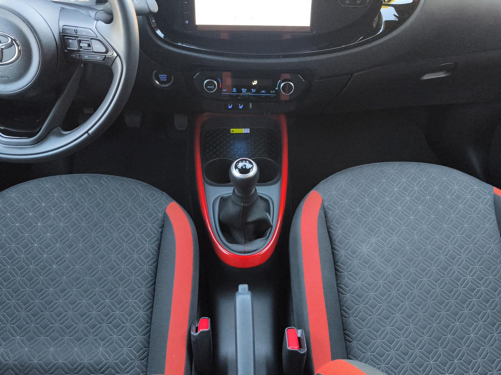 TOYOTA Aygo X 1.0 VVT-i Trend-image-15