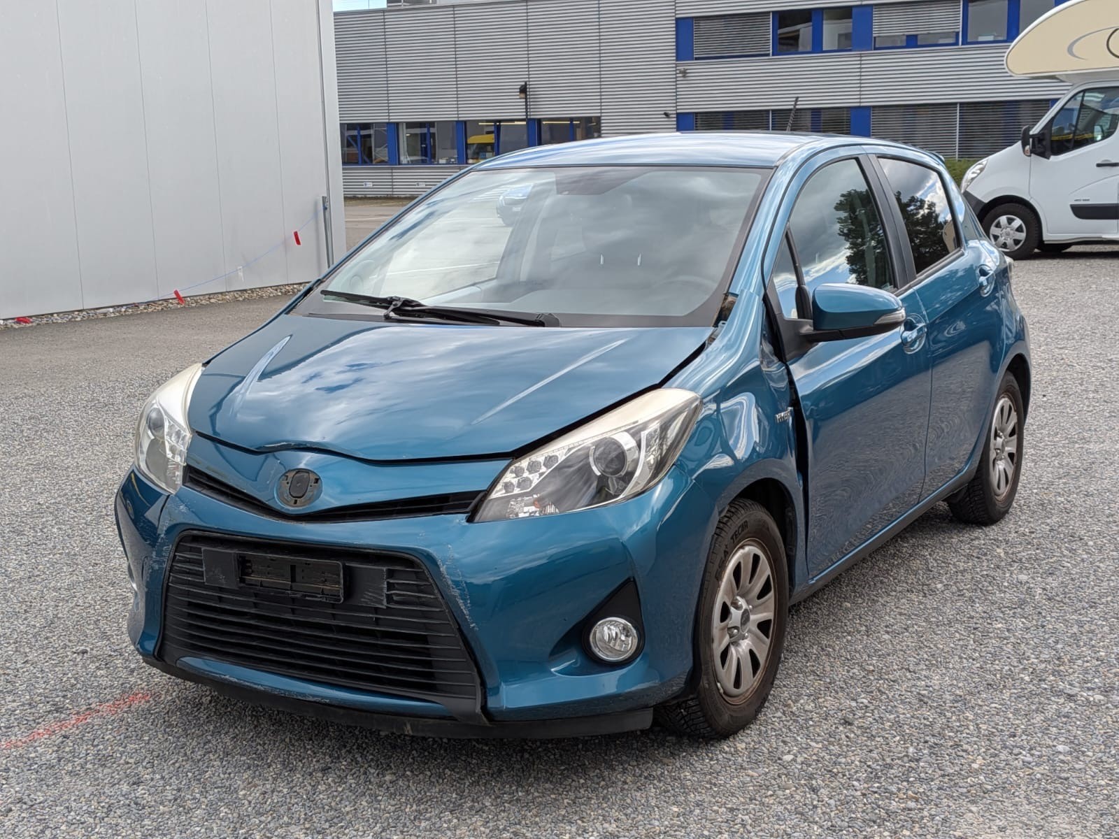 TOYOTA Yaris 1.5 VVT-i Hybrid Sol CVT-image-0