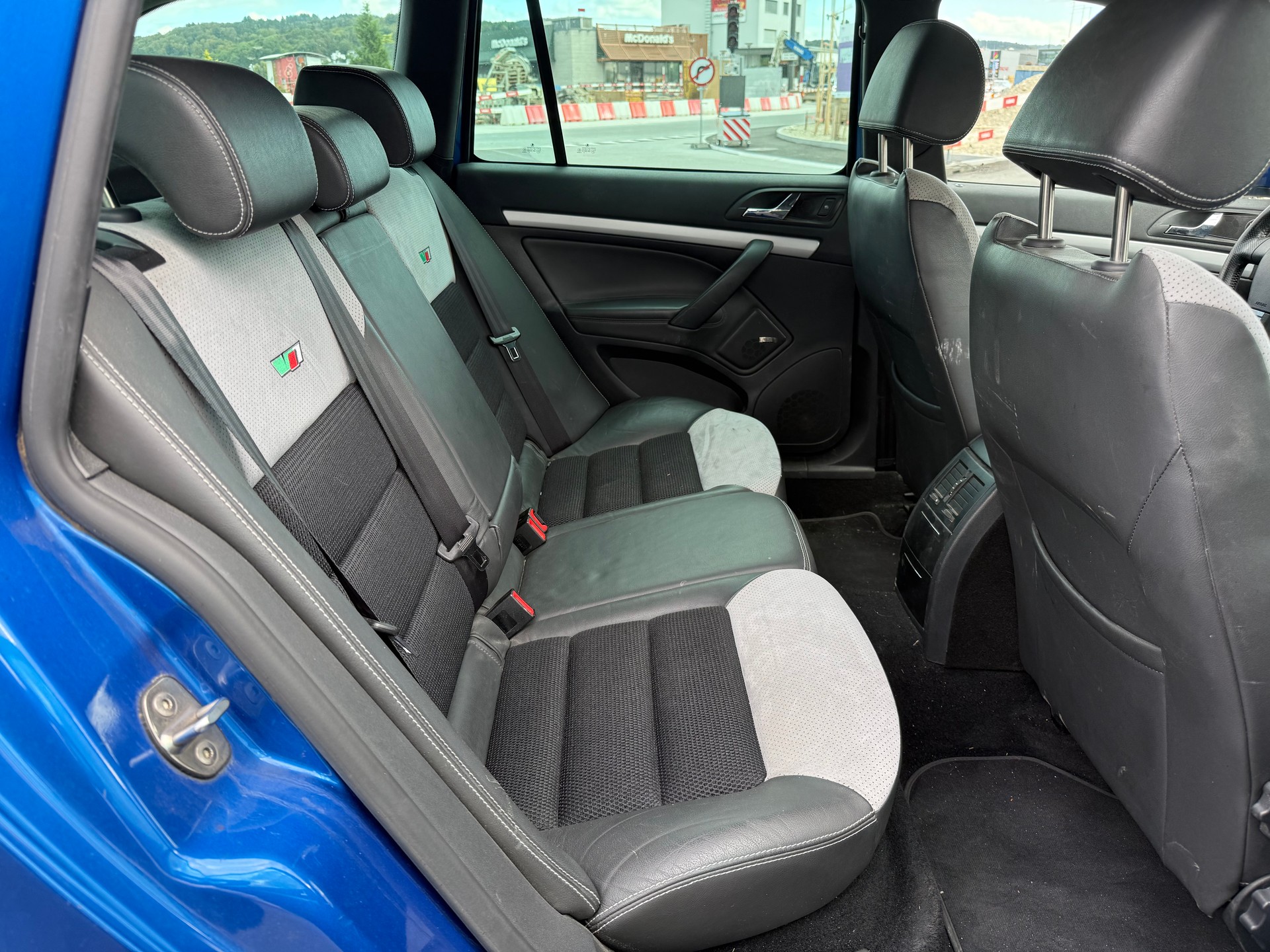 SKODA Octavia 2.0 TFSI RS-image-11