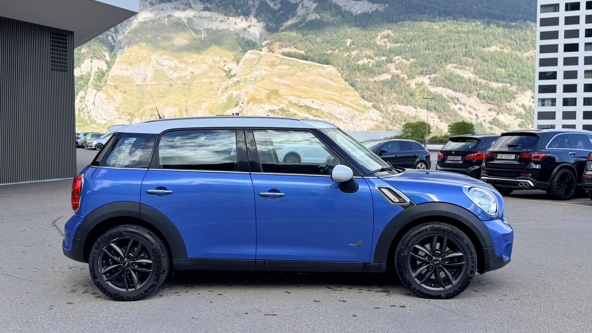 MINI Countryman Cooper S ALL4-image-3