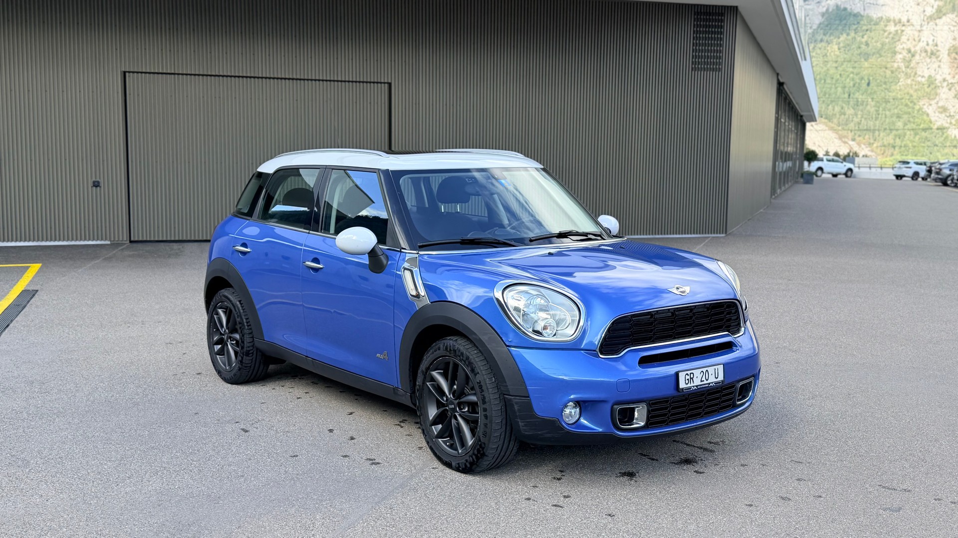 MINI Countryman Cooper S ALL4-image-2