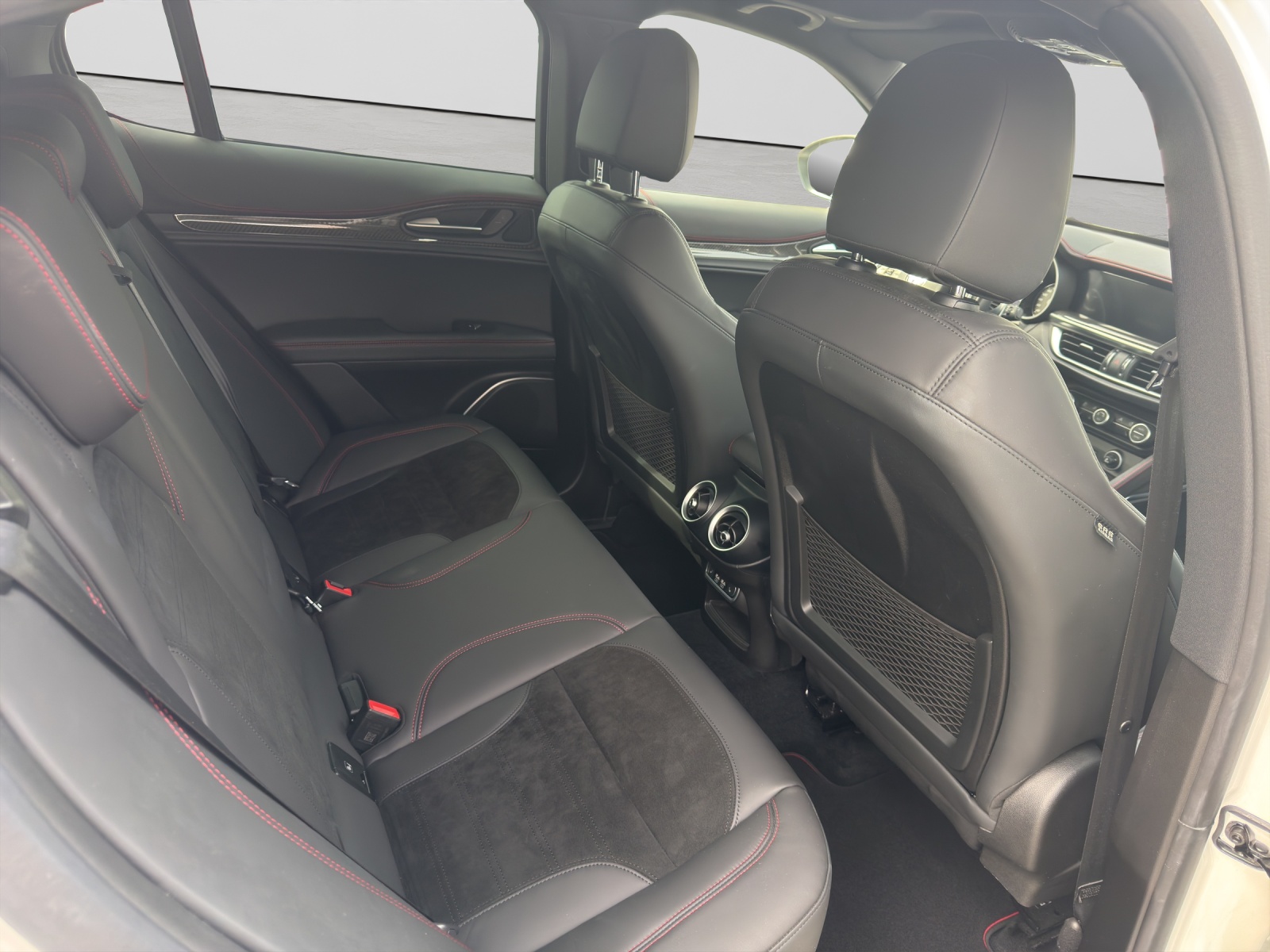 ALFA ROMEO Stelvio 2.9 V6 Biturbo Q4 Quadrifoglio-image-11