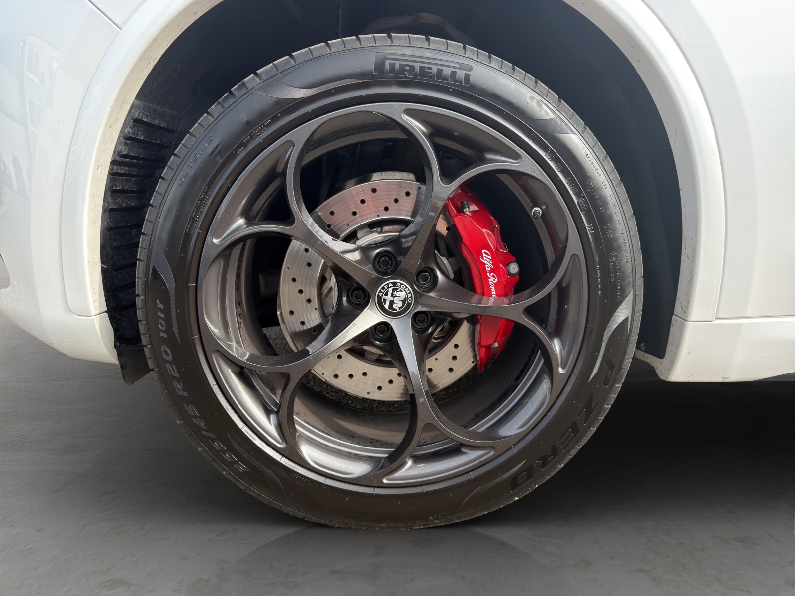 ALFA ROMEO Stelvio 2.9 V6 Biturbo Q4 Quadrifoglio-image-5