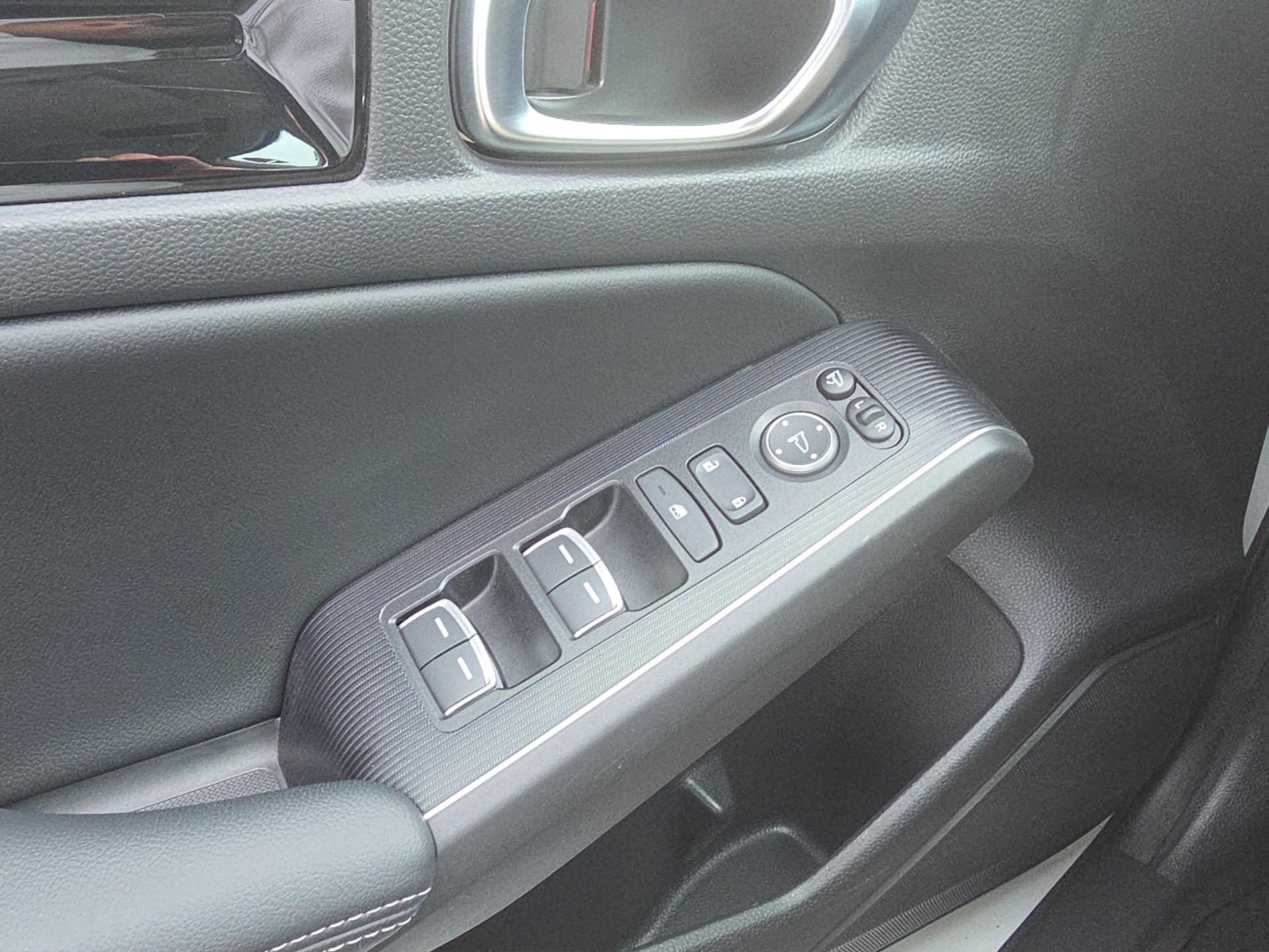 HONDA Civic 2.0 i-MMD Advance-image-11