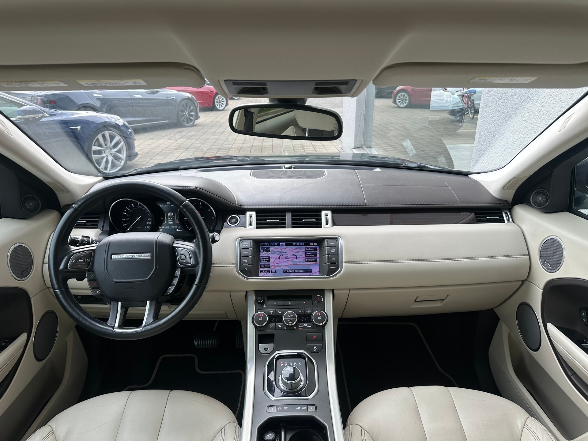 LAND ROVER Range Rover Evoque 2.2 SD4 Prestige AT6-image-7