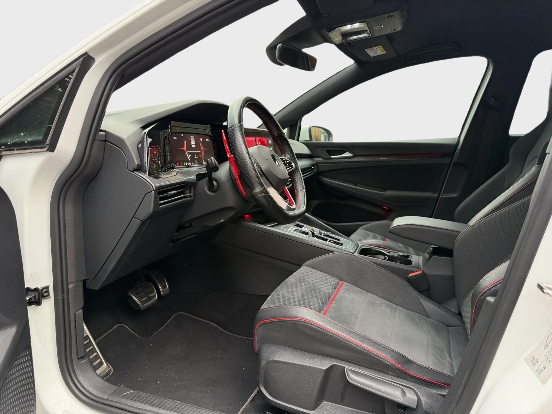 VW Golf 2.0 TSI GTI Clubsport DSG-image-10
