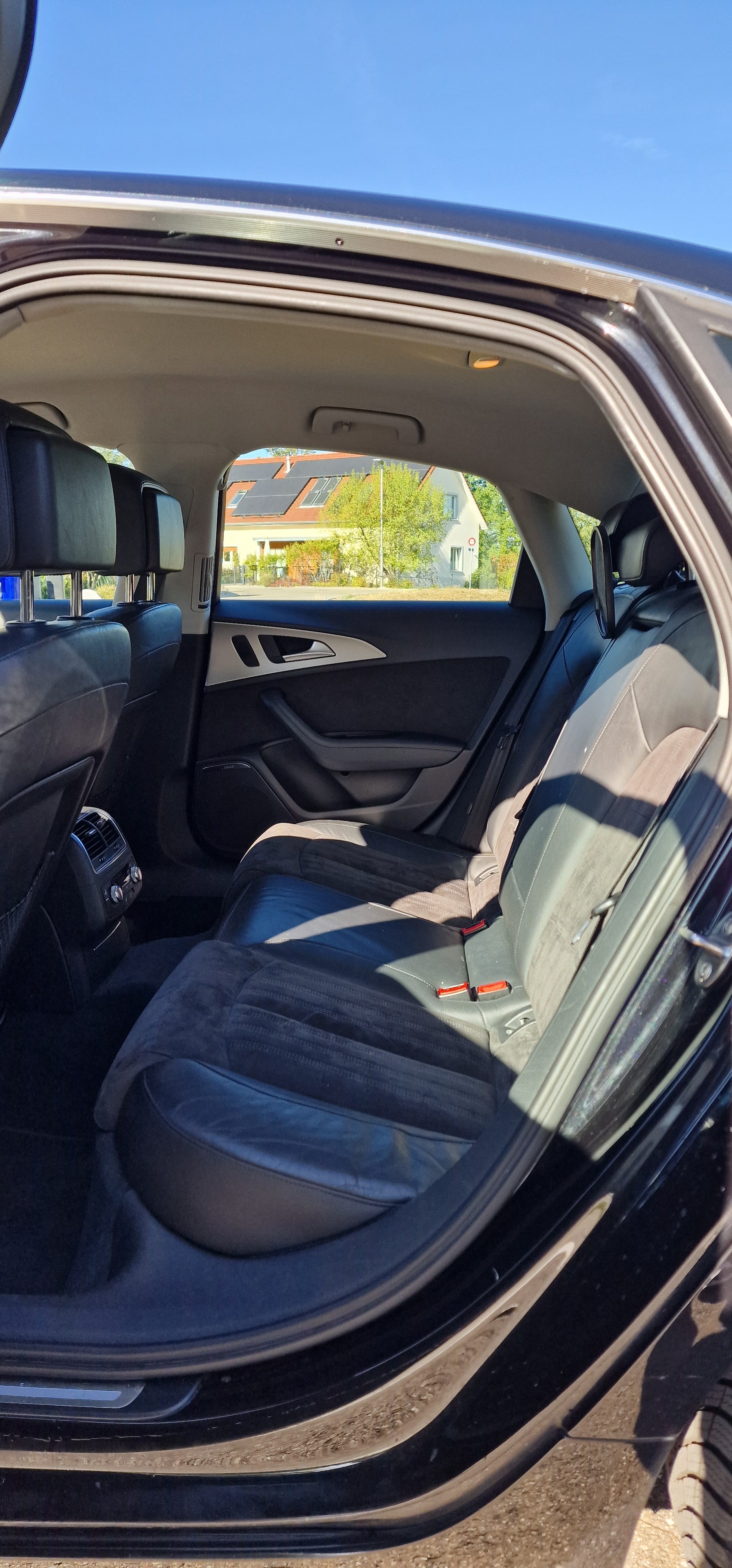 AUDI 3.0 V6 TDI 245 quattro S-Tr.-image-5