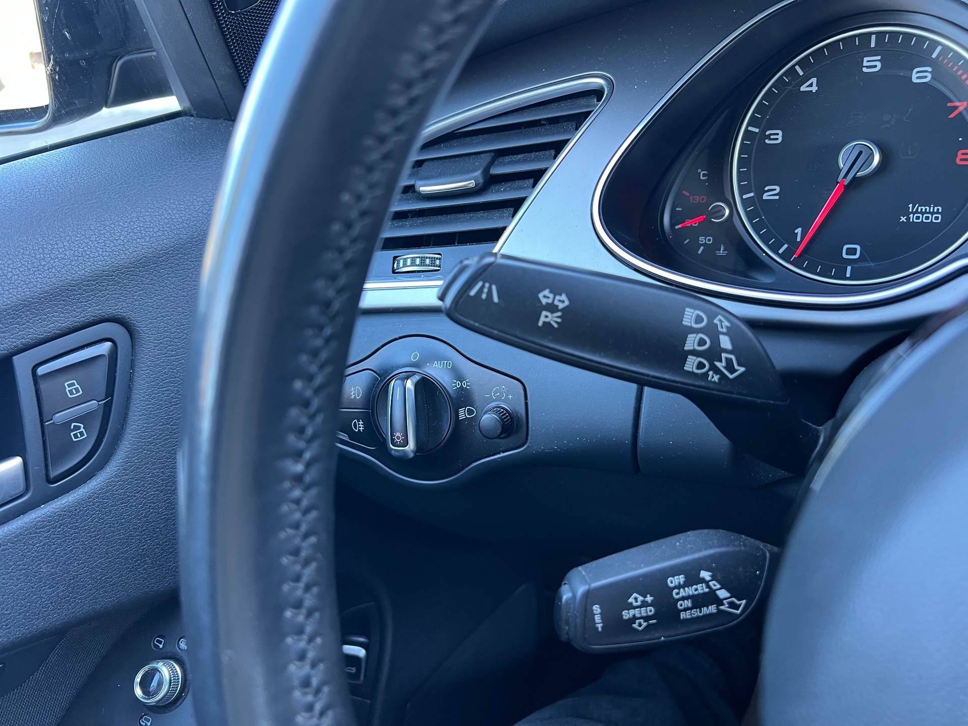 AUDI A4 allroad 2.0 TFSI quattro S-tronic-image-15
