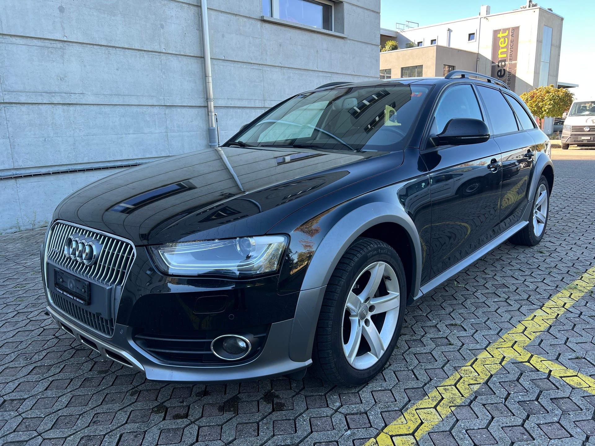 AUDI A4 allroad 2.0 TFSI quattro S-tronic-image-2